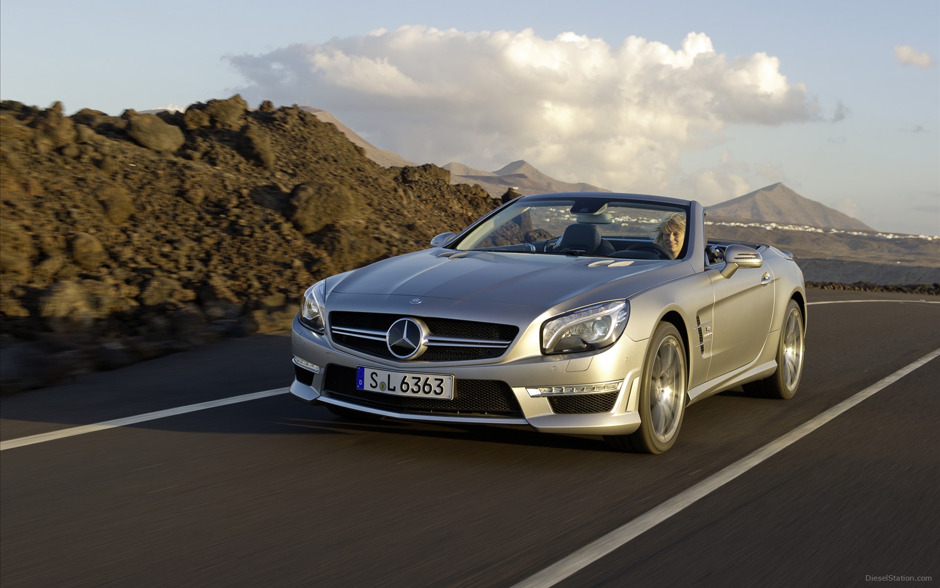 Mercedes-Benz SL63 AMG 2013