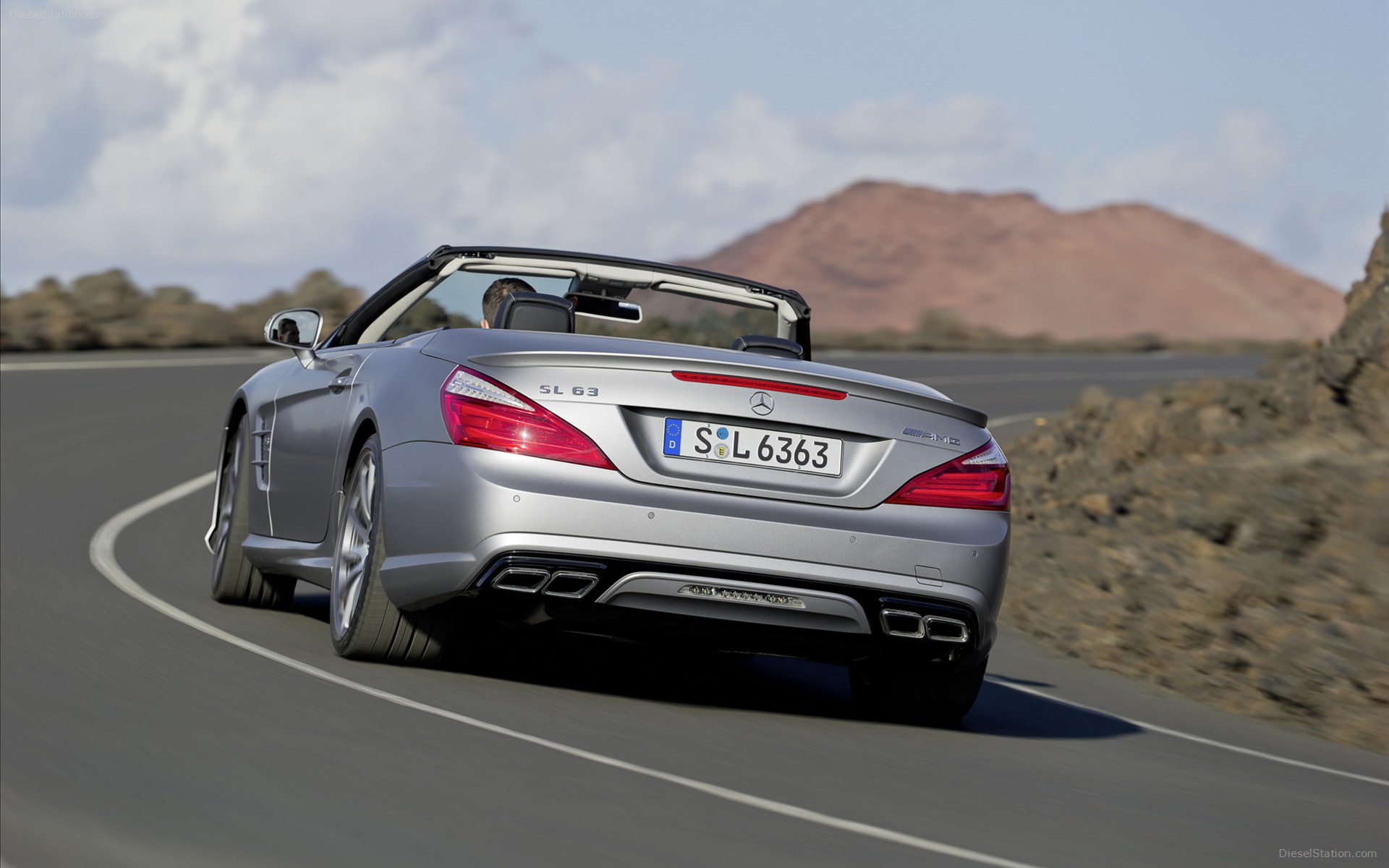 Mercedes-Benz SL63 AMG 2013