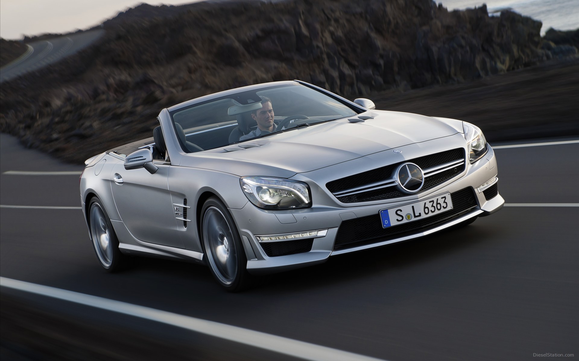 Mercedes-Benz SL63 AMG 2013