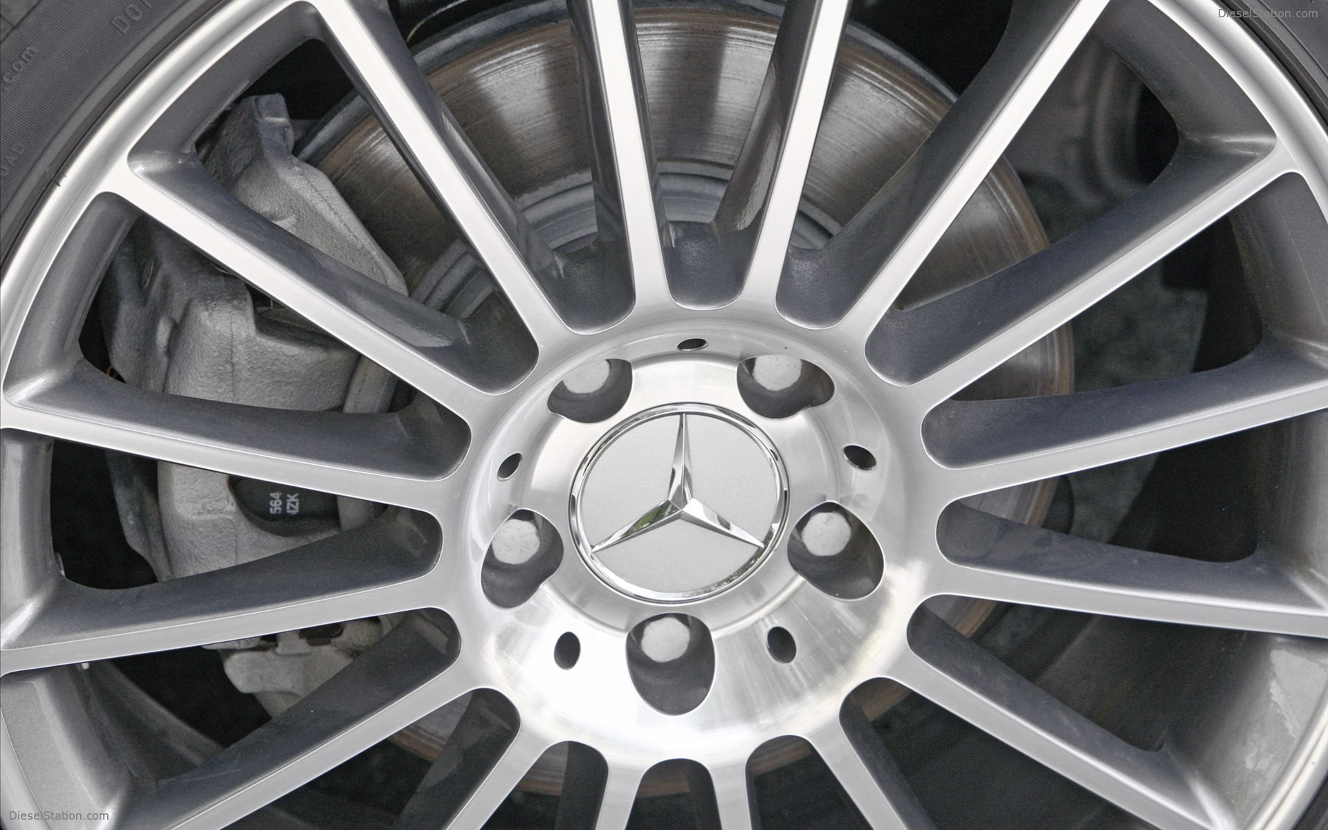 Mercedes Benz SLK300 Diamond White Edition 2010 Mercedes Benz SLK300 Diamond White Edition 2010