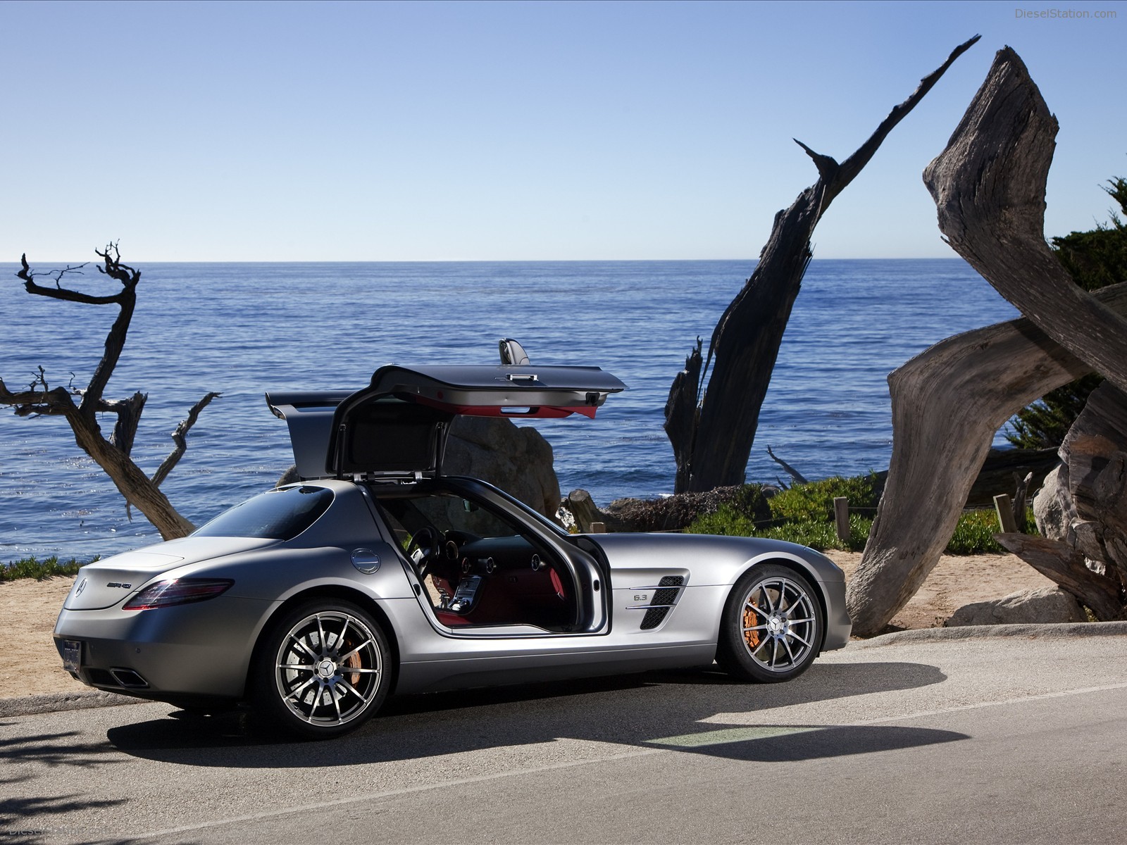 2011 Mercedes-Benz SLS AMG Gullwing