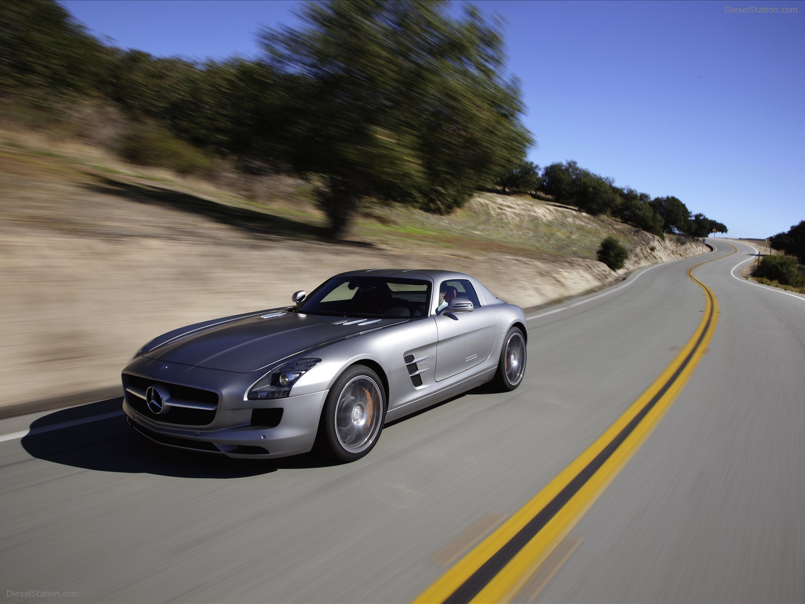 2011 Mercedes-Benz SLS AMG Gullwing