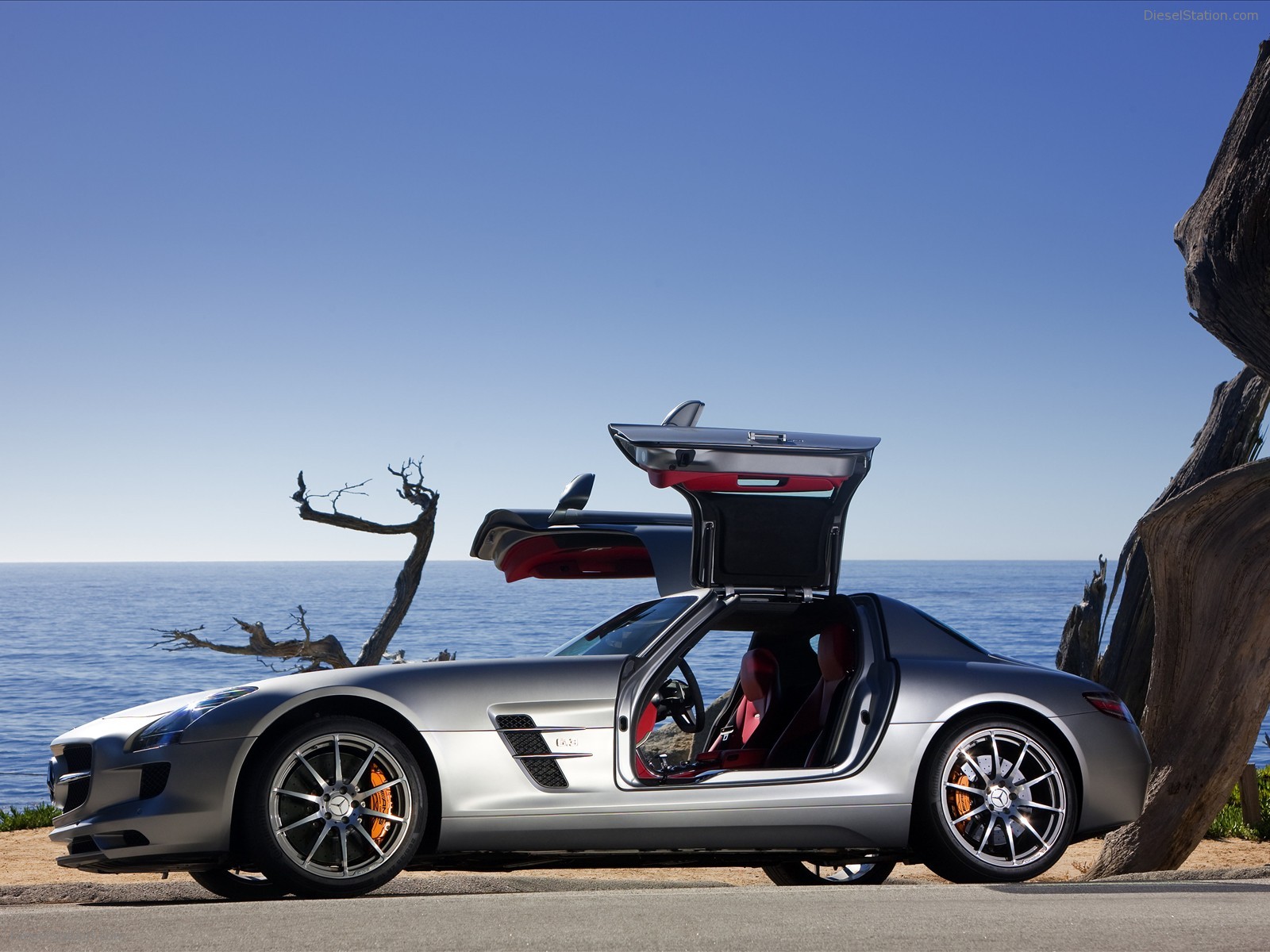 2011 Mercedes-Benz SLS AMG Gullwing