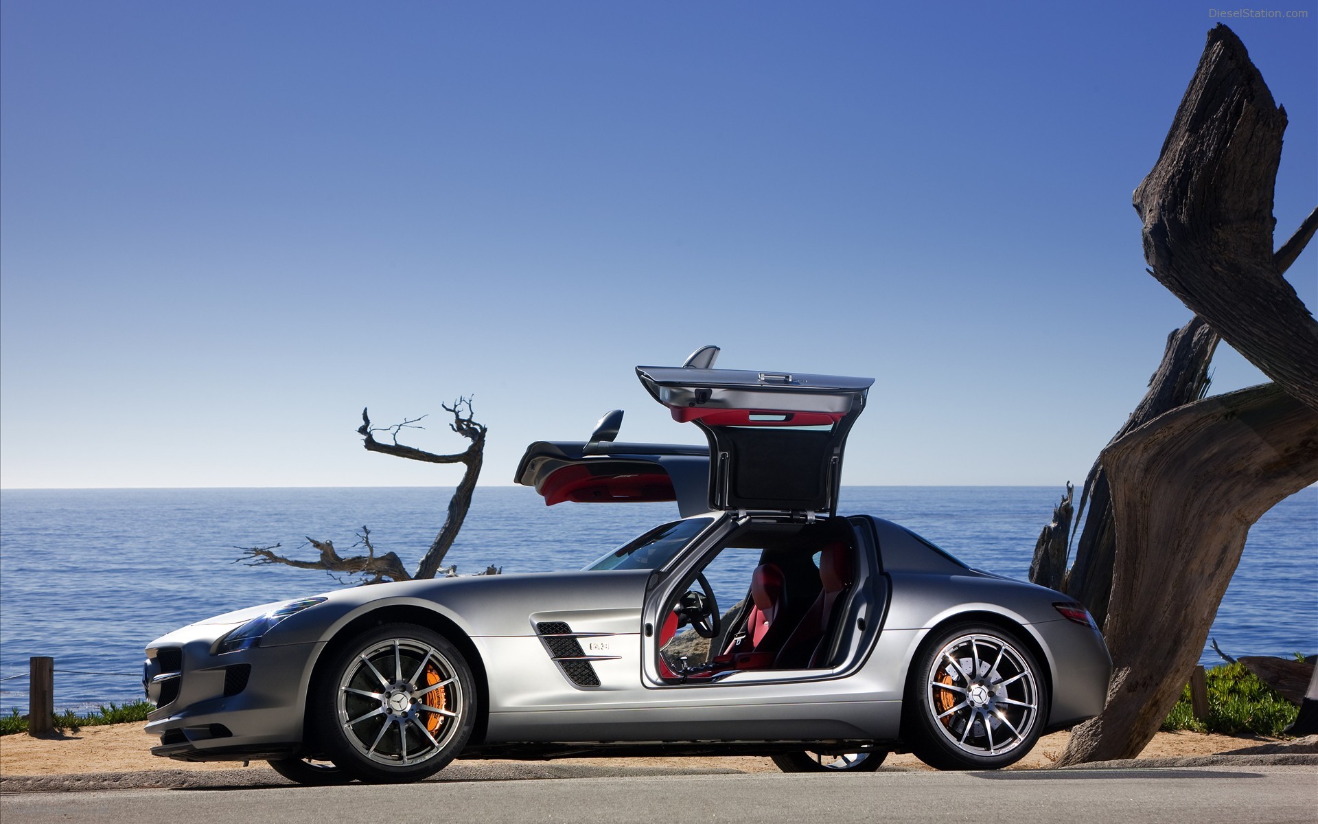 2011 Mercedes-Benz SLS AMG Gullwing