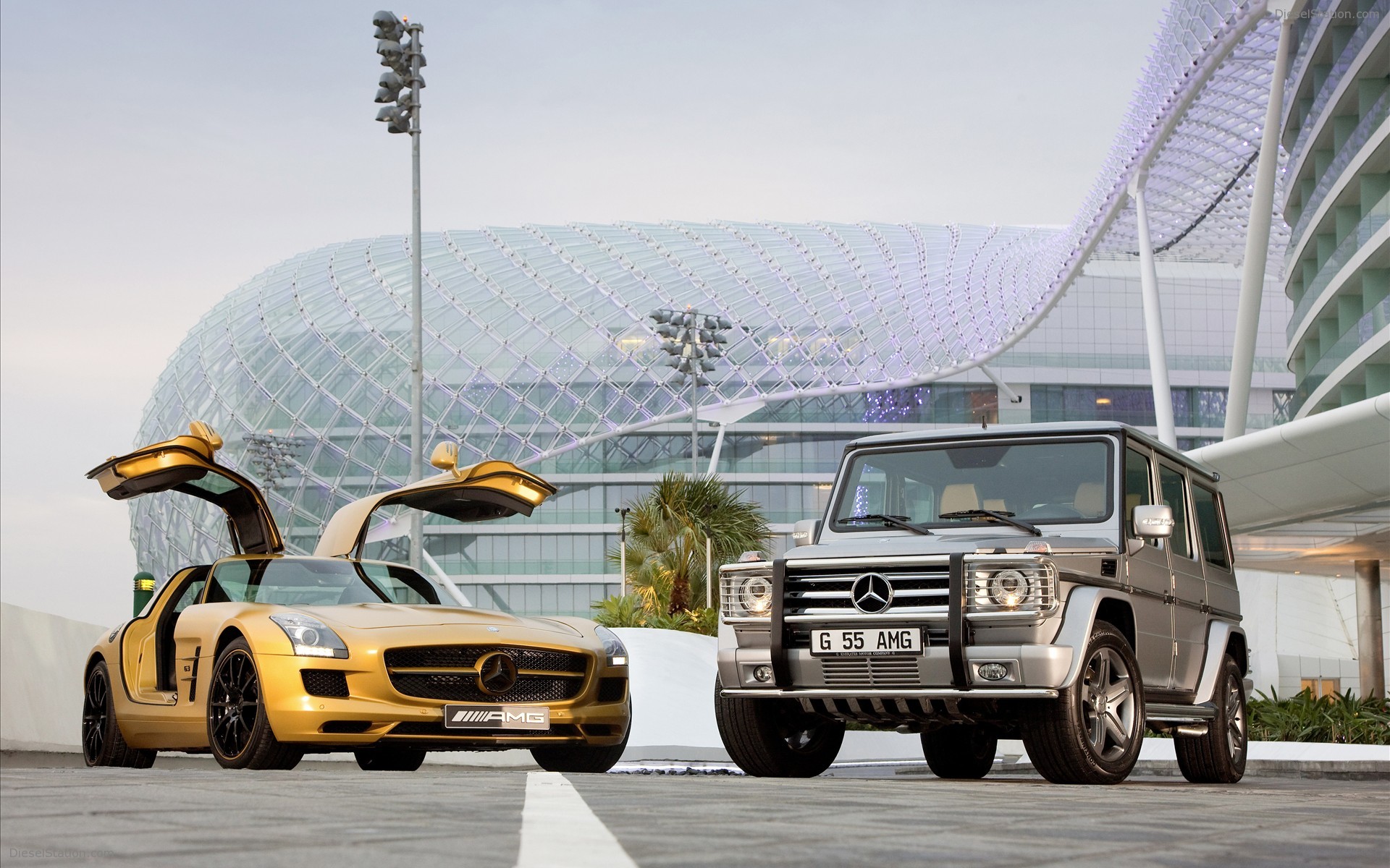 Mercedes Benz SLS AMG Desert Gold 2010