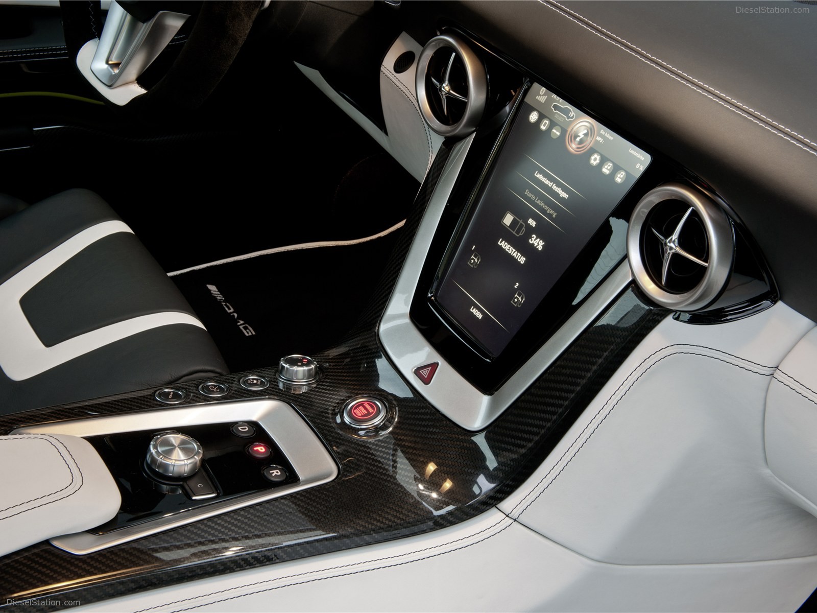 Mercedes Benz SLS AMG E-CELL 2011