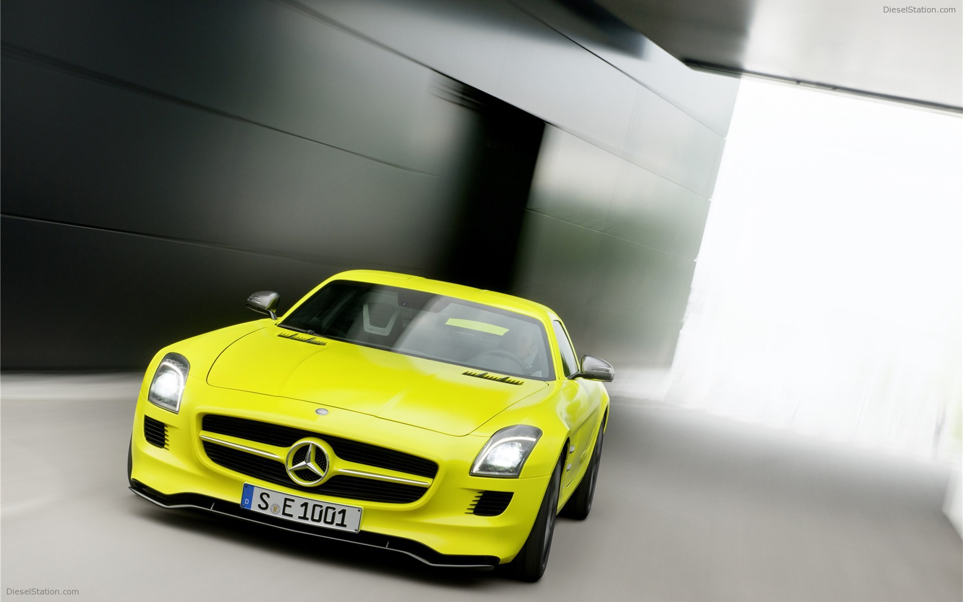 Mercedes Benz SLS AMG E-CELL 2011