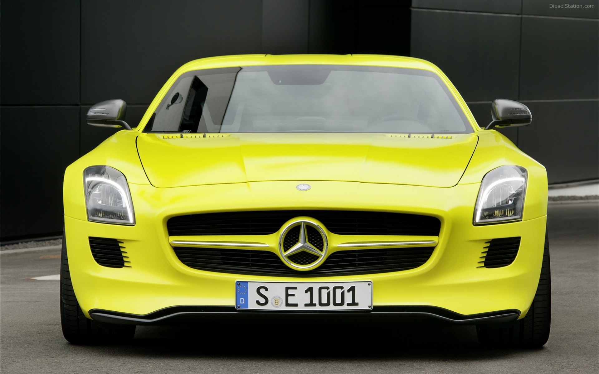 Mercedes Benz SLS AMG E-CELL 2011
