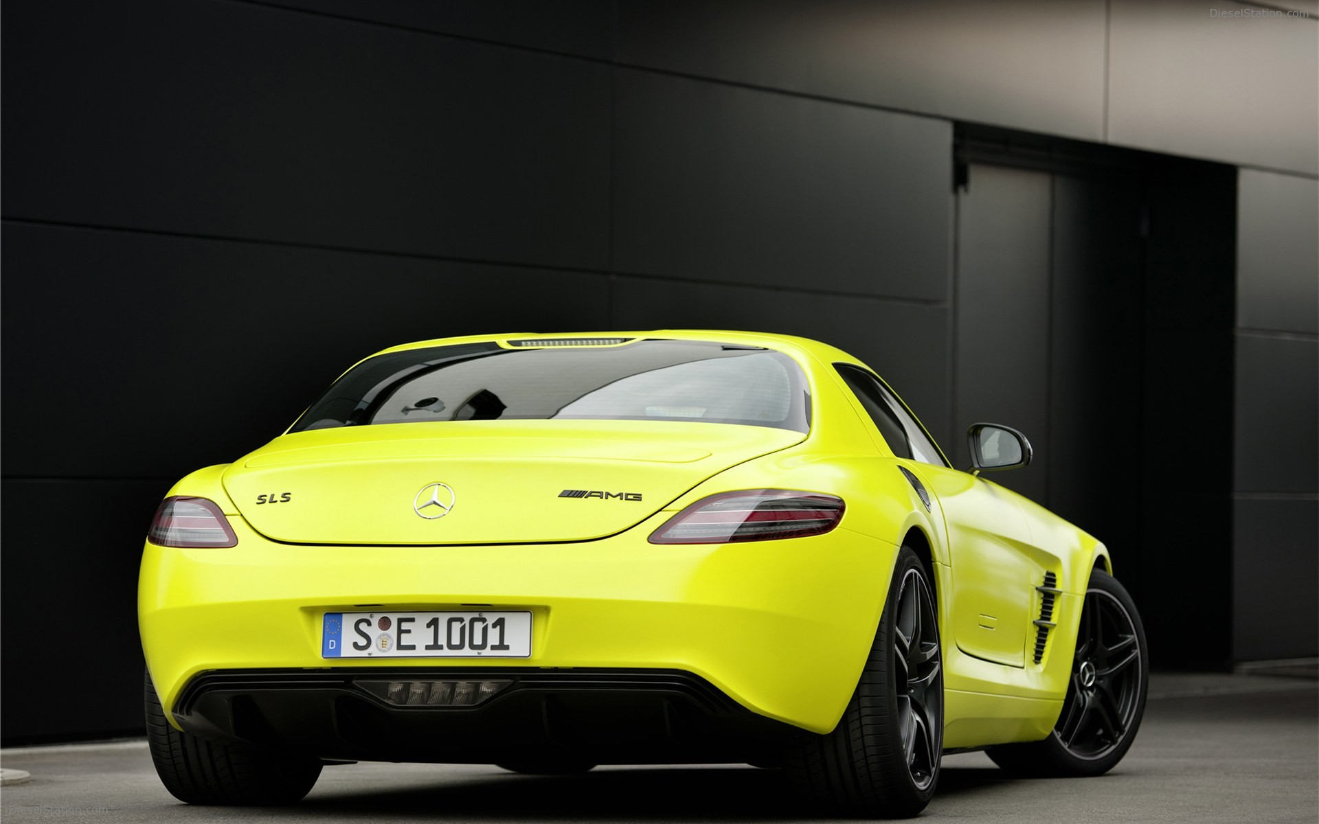 Mercedes Benz SLS AMG E-CELL 2011
