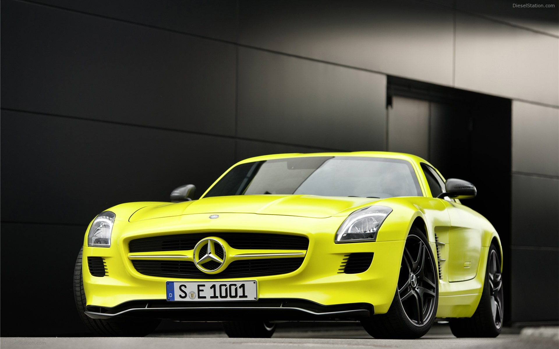 Mercedes Benz SLS AMG E-CELL 2011