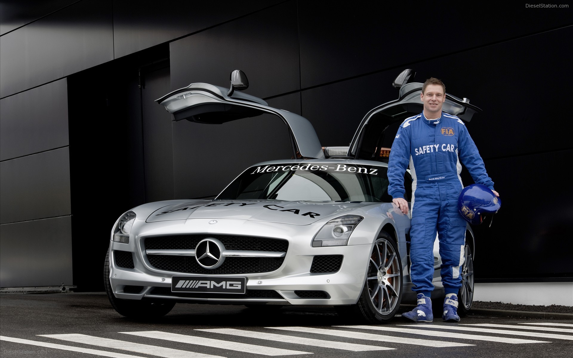 Mercedes-Benz SLS AMG F1 Safety Car 2010