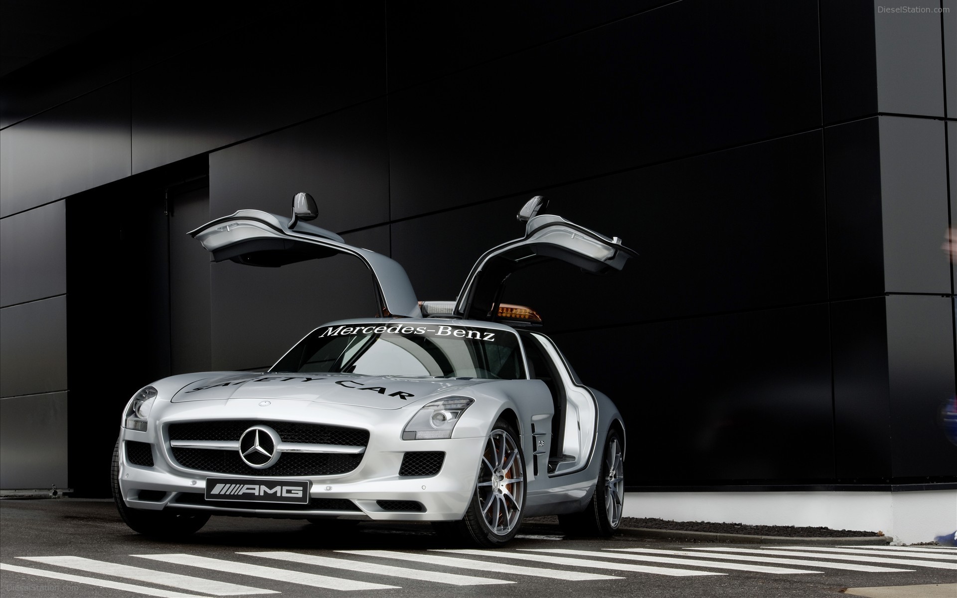 Mercedes-Benz SLS AMG F1 Safety Car 2010
