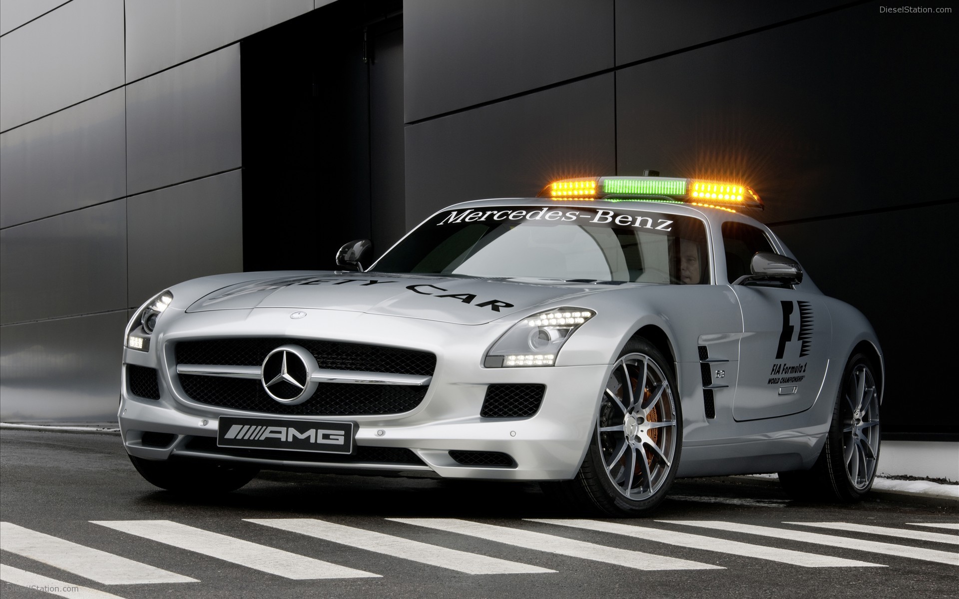 Mercedes-Benz SLS AMG F1 Safety Car 2010