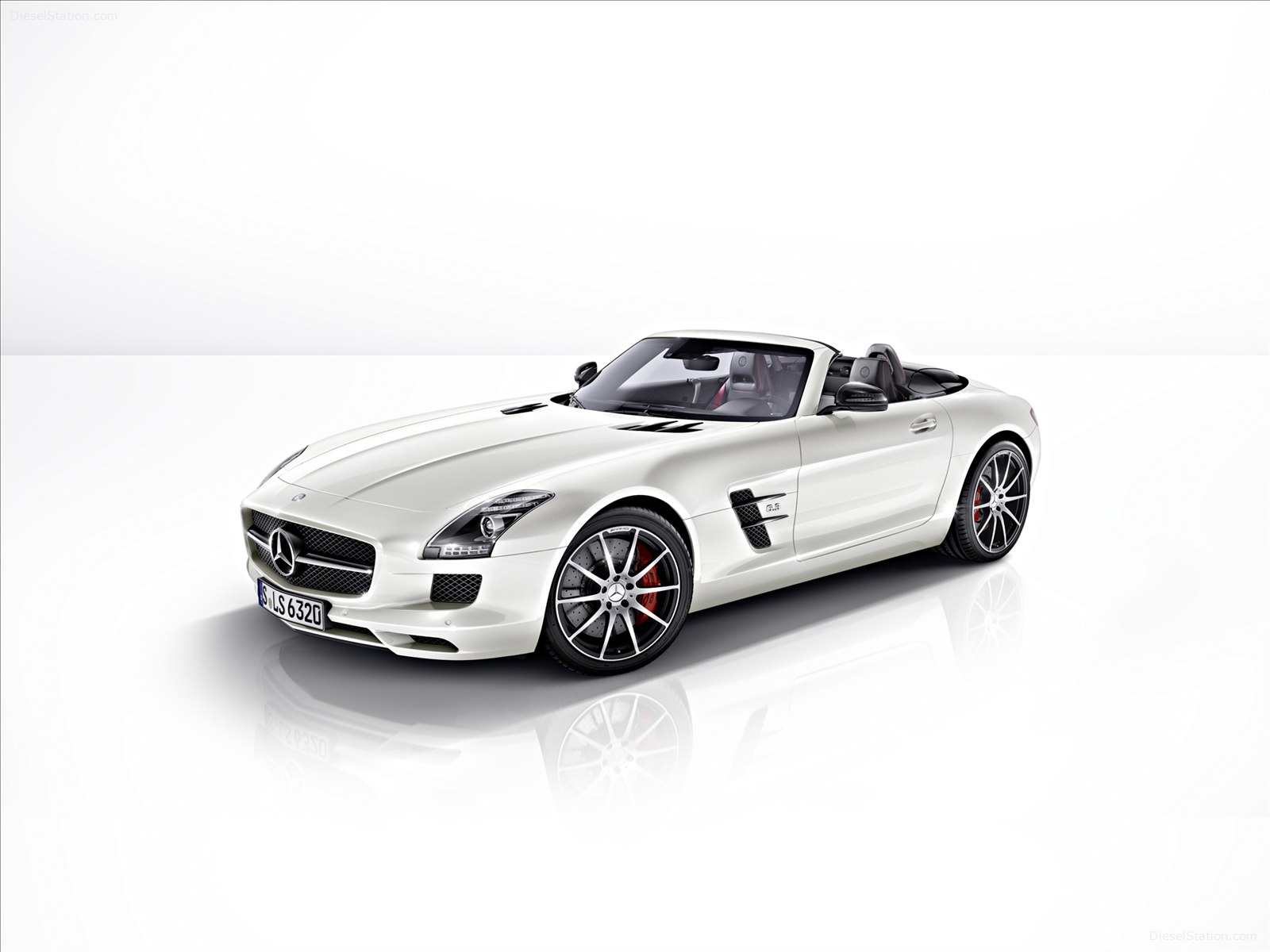 Mercedes-Benz SLS AMG GT 2013