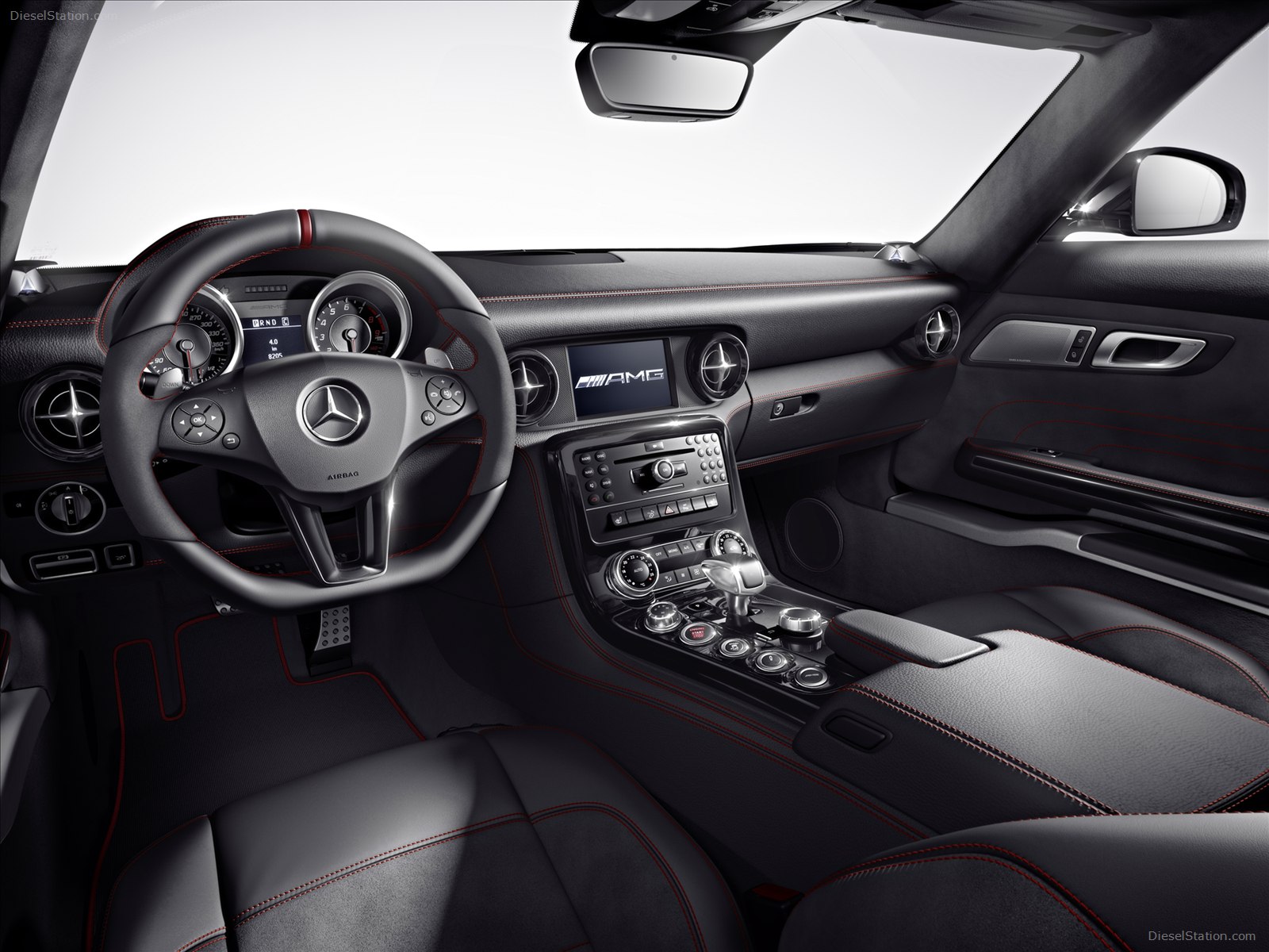 Mercedes-Benz SLS AMG GT 2013