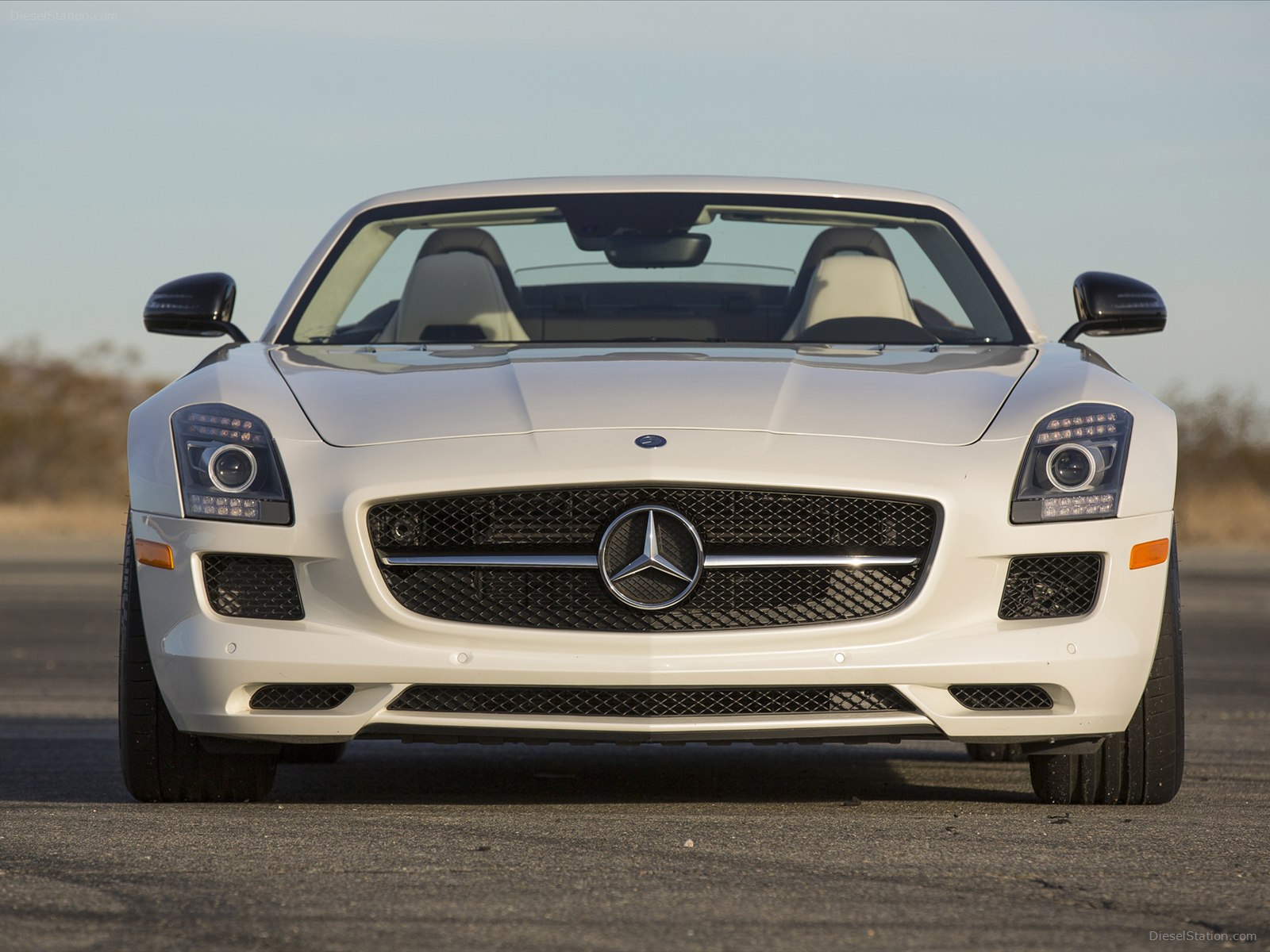 Mercedes-Benz SLS AMG GT 2013