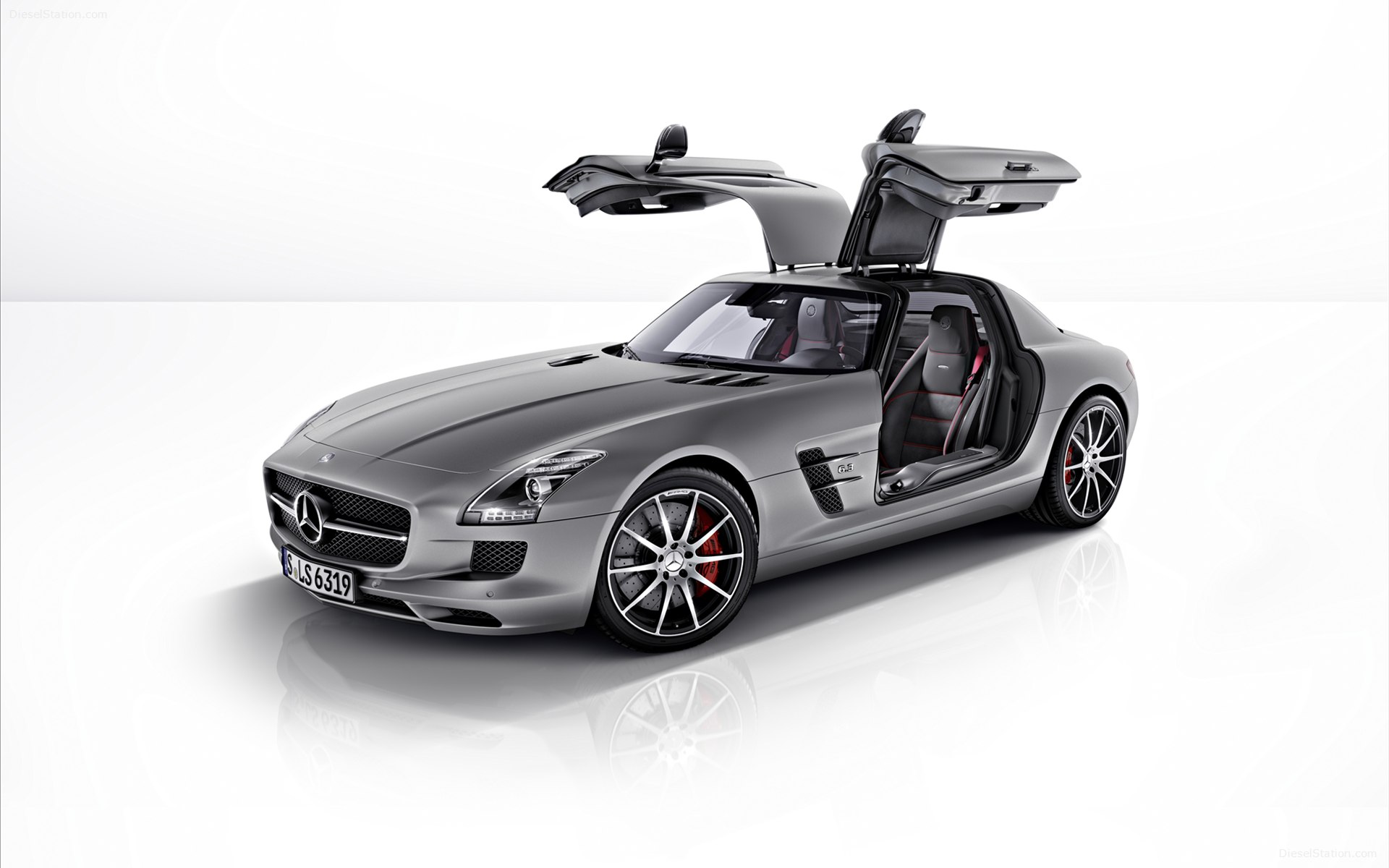 Mercedes-Benz SLS AMG GT 2013