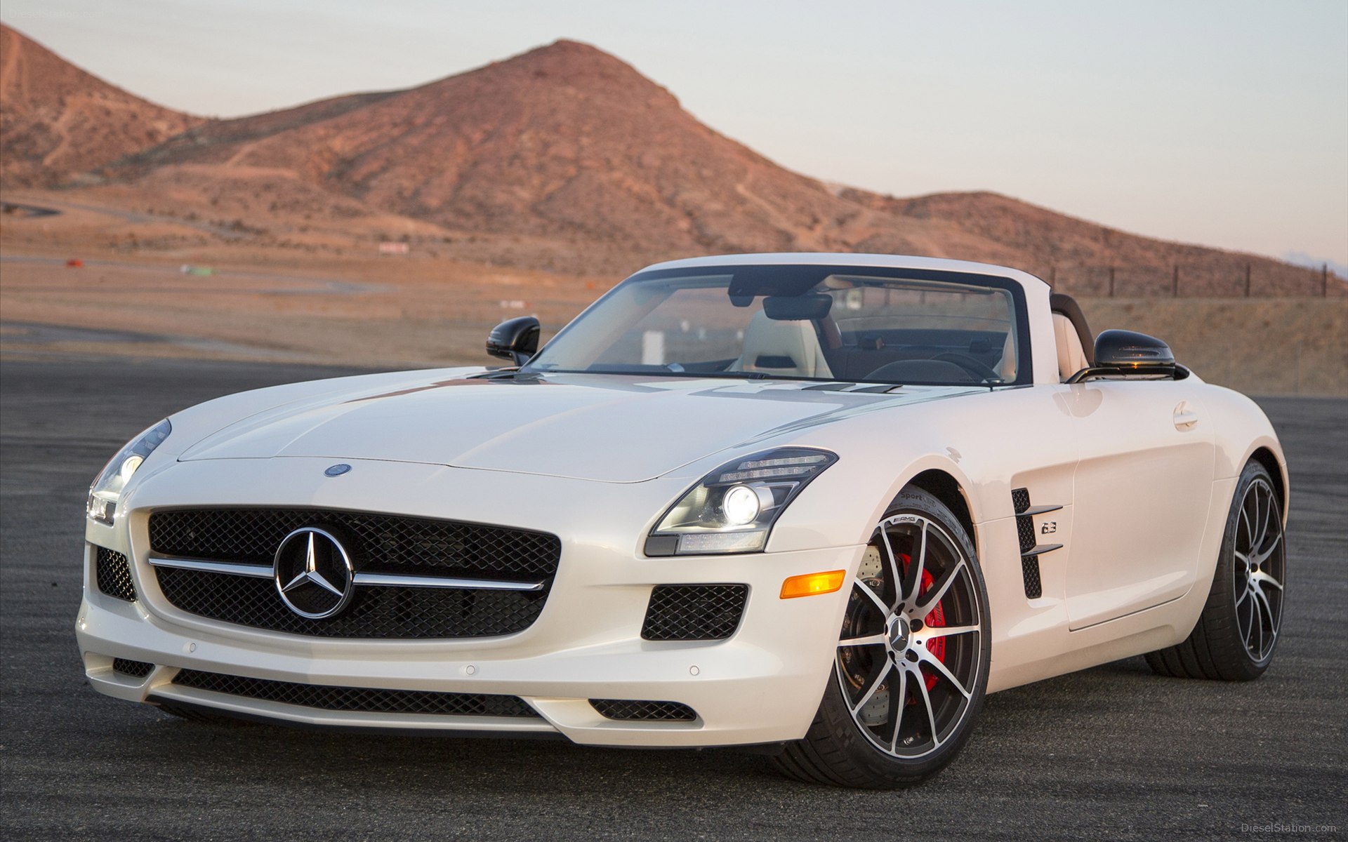 Mercedes-Benz SLS AMG GT 2013