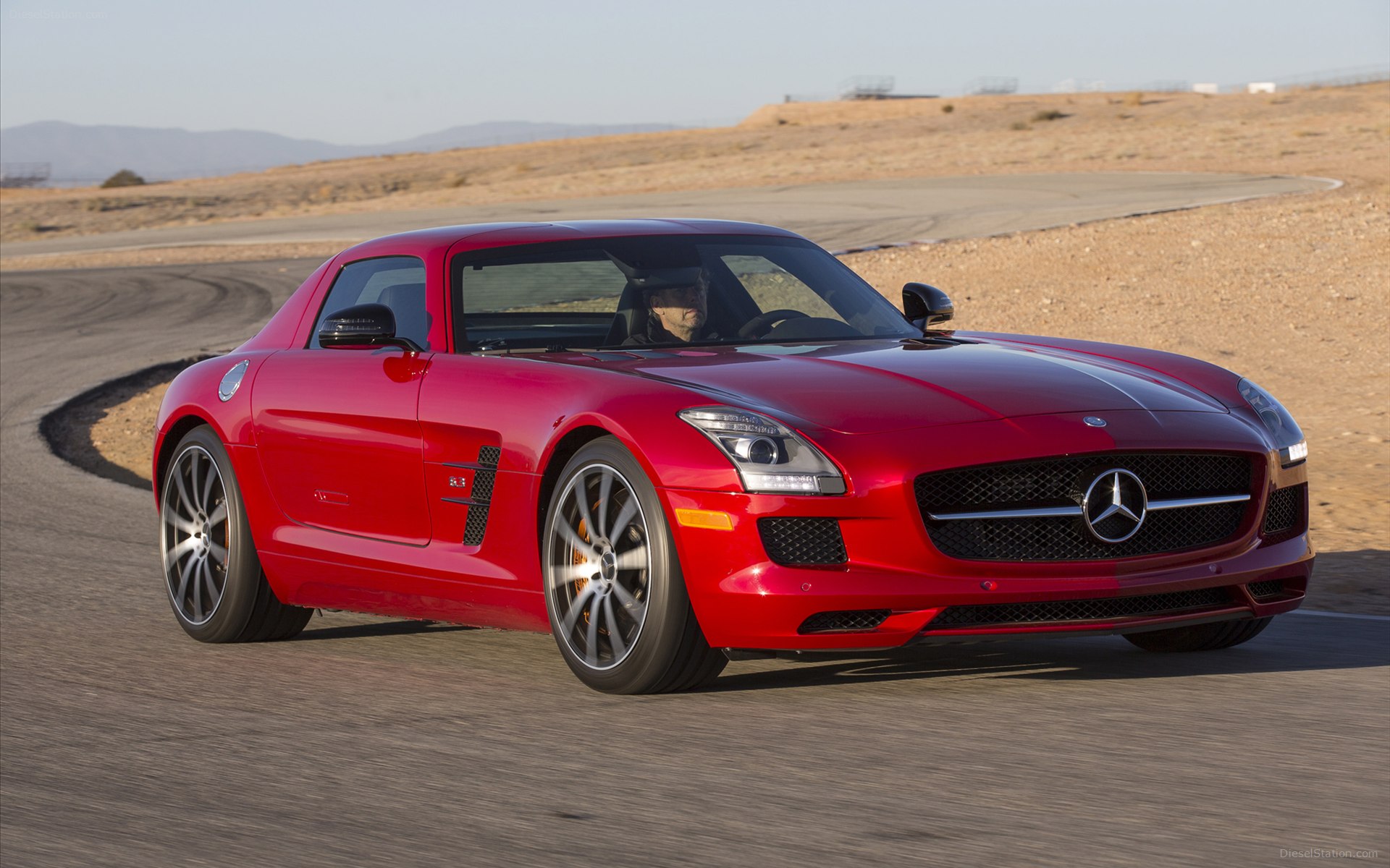 Mercedes-Benz SLS AMG GT 2013