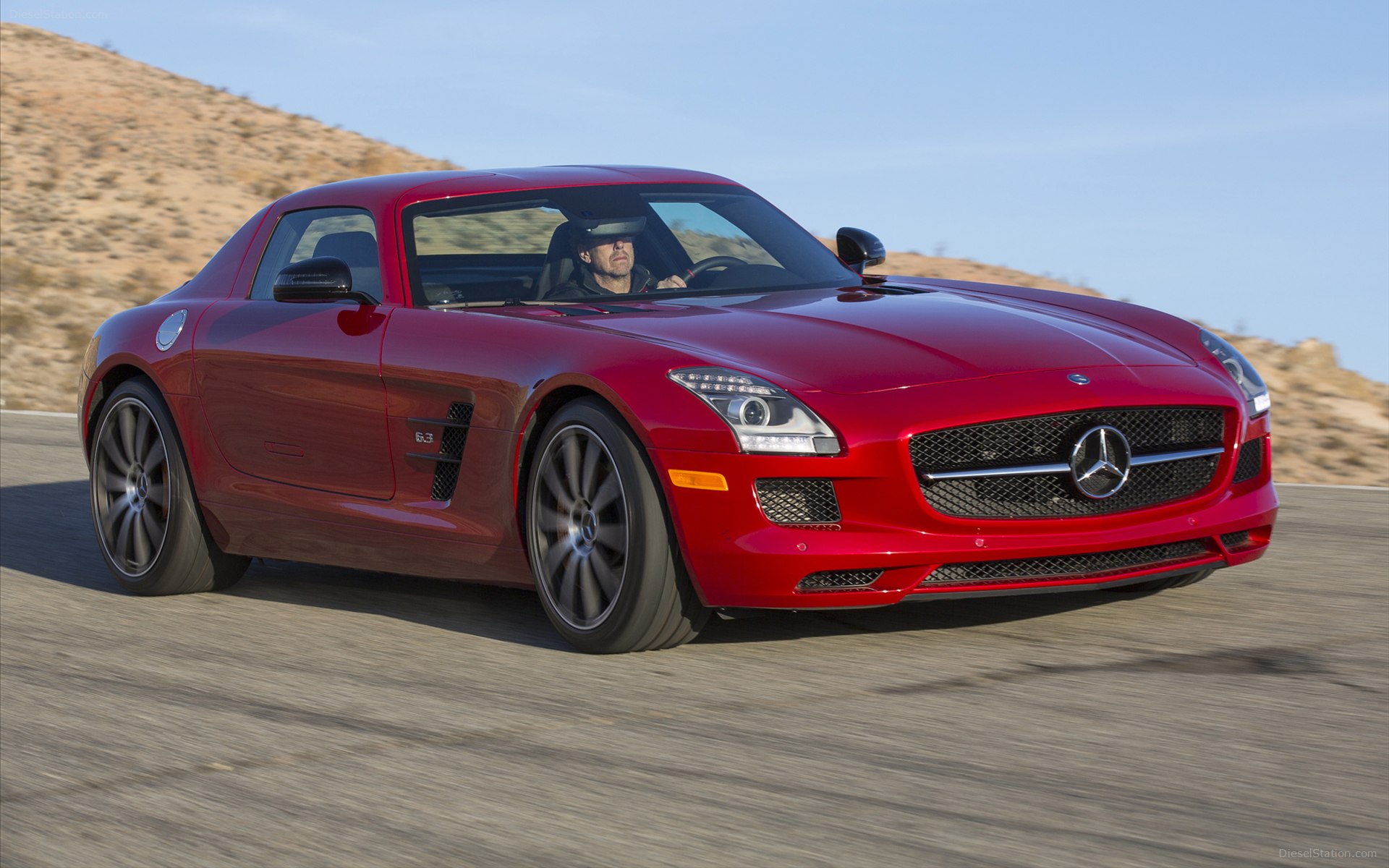 Mercedes-Benz SLS AMG GT 2013