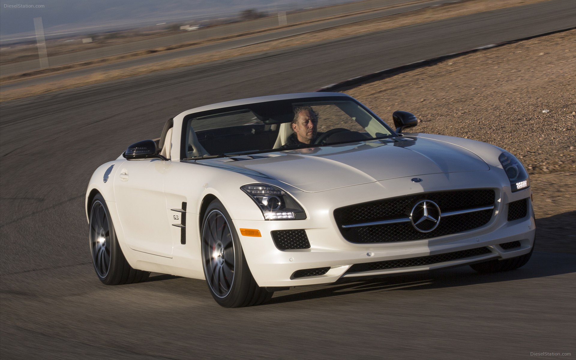 Mercedes-Benz SLS AMG GT 2013