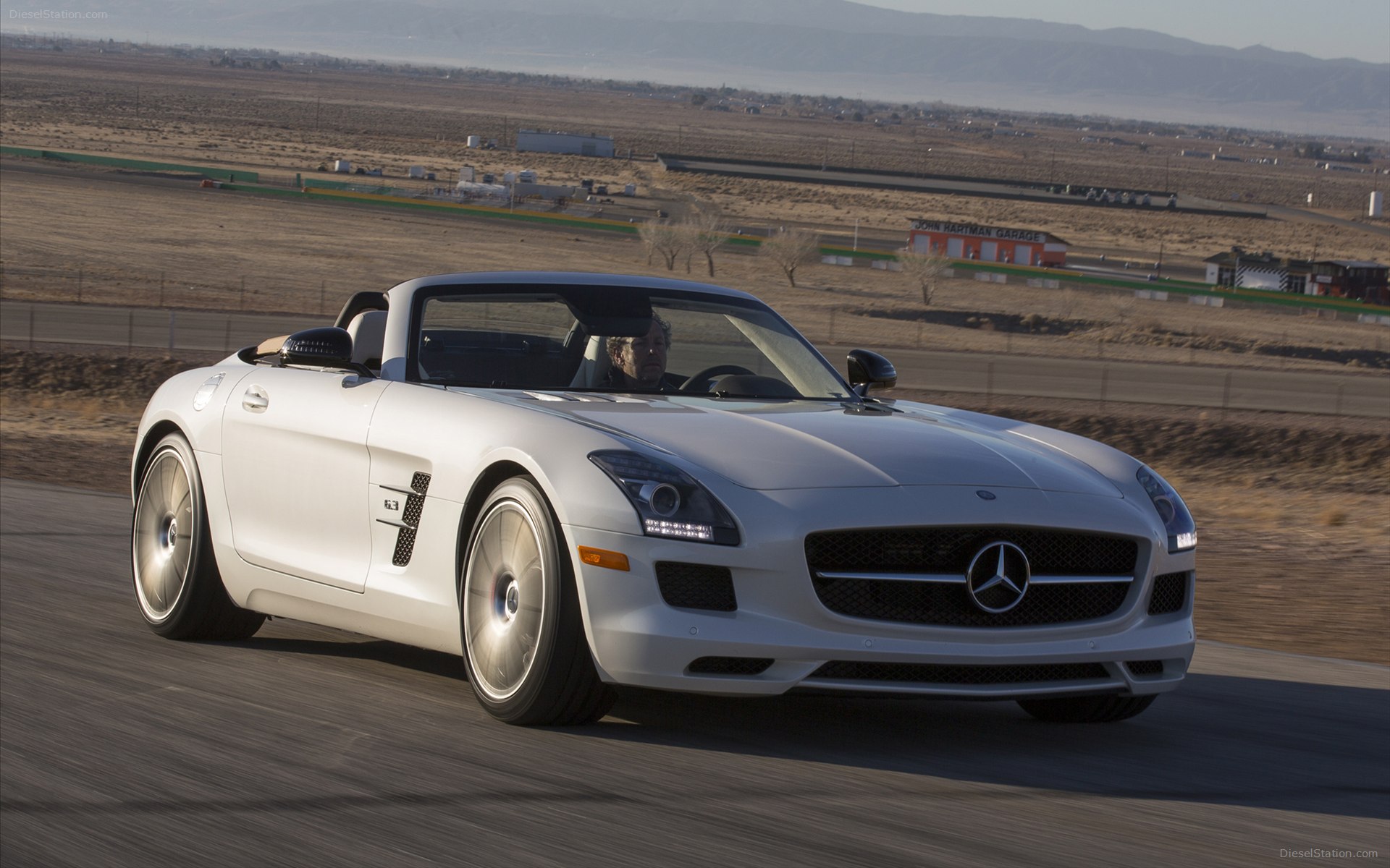 Mercedes-Benz SLS AMG GT 2013