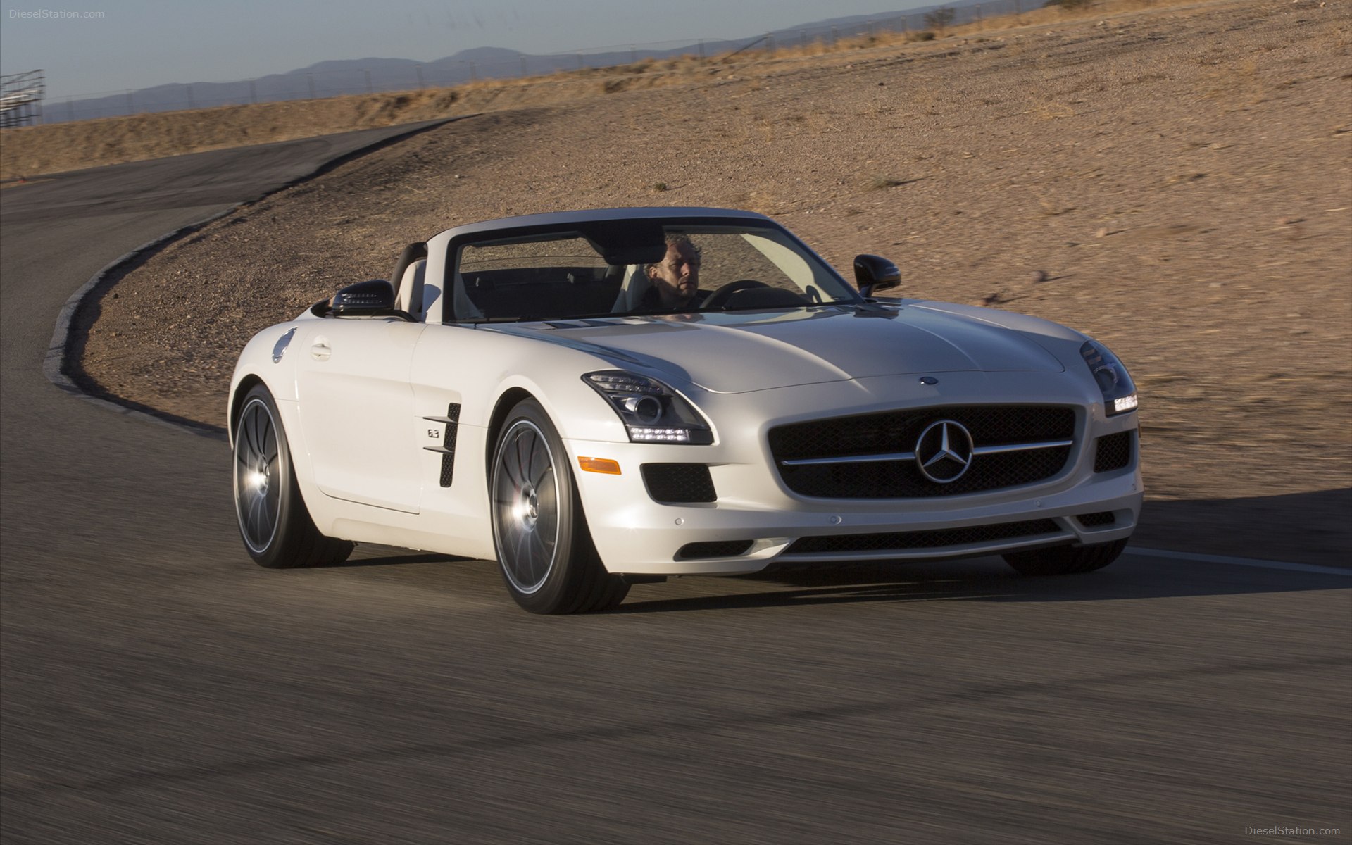 Mercedes-Benz SLS AMG GT 2013