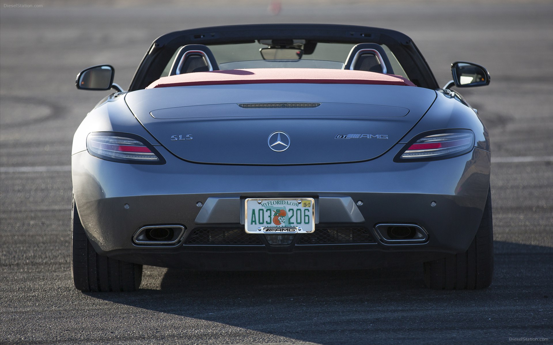 Mercedes-Benz SLS AMG GT 2013
