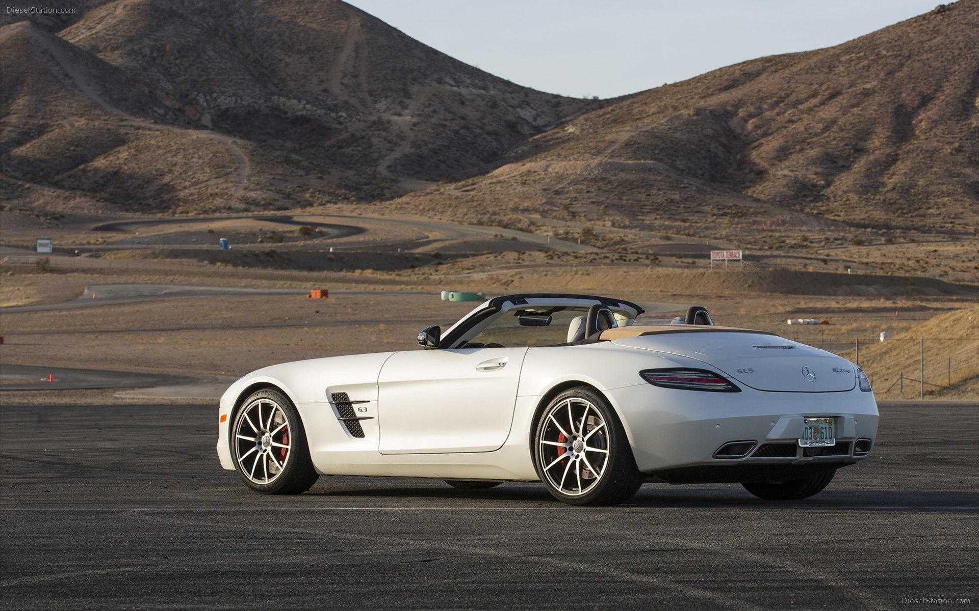 Mercedes-Benz SLS AMG GT 2013