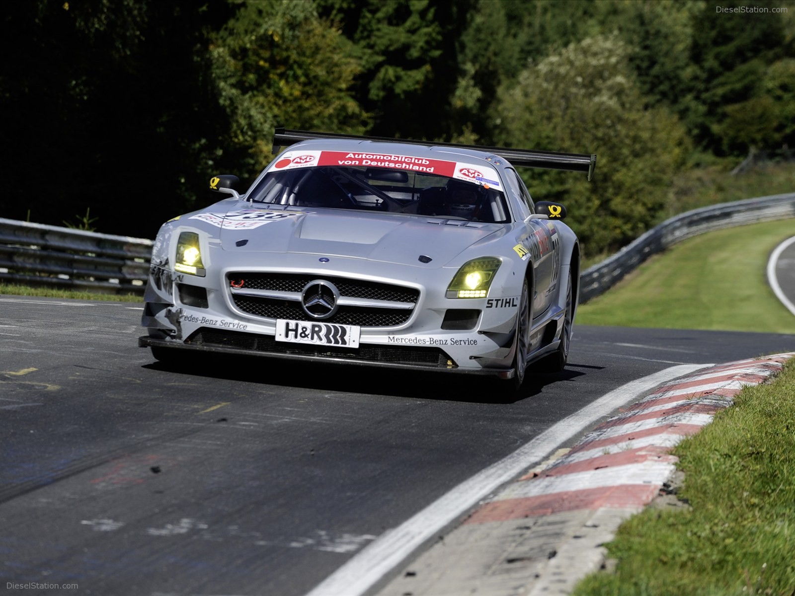 Mercedes-Benz SLS AMG GT3 2010 (Wrong Pictures)