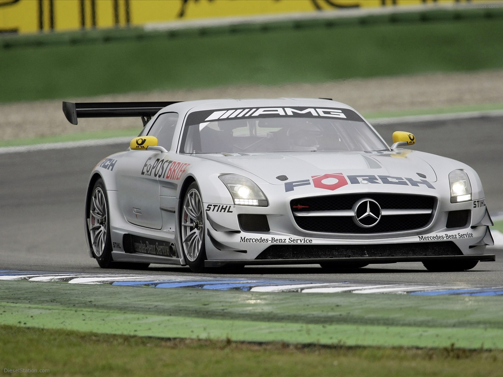 Mercedes-Benz SLS AMG GT3 2010 (Wrong Pictures)