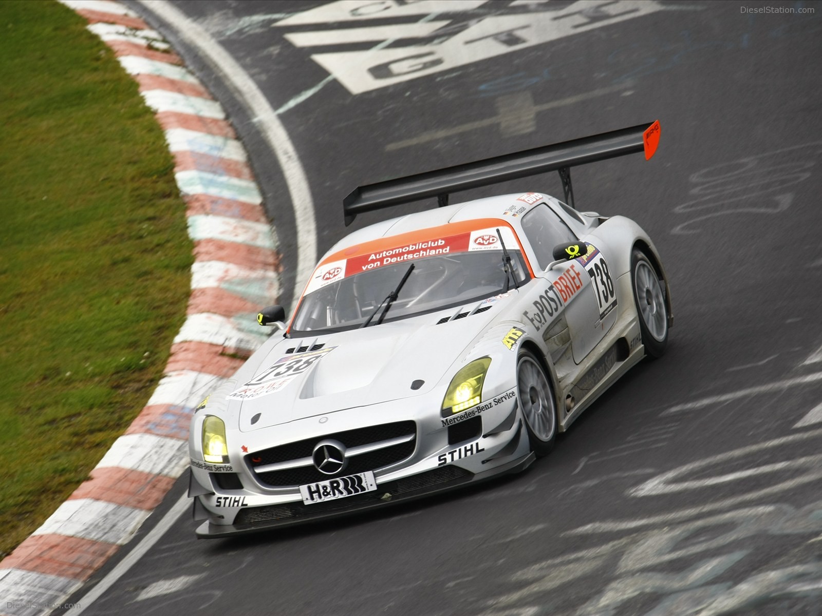 Mercedes-Benz SLS AMG GT3 2010 (Wrong Pictures)