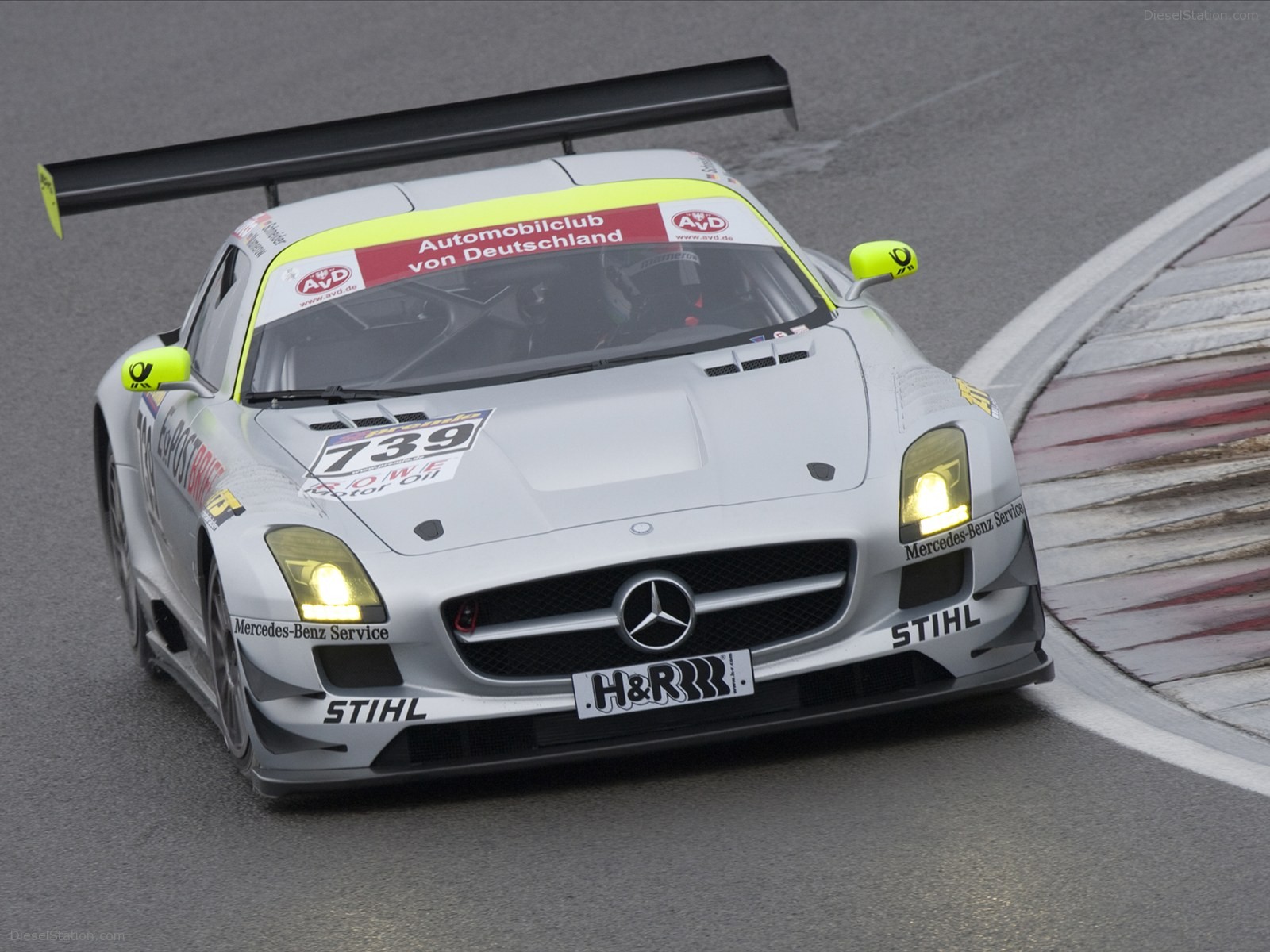 Mercedes-Benz SLS AMG GT3 2010 (Wrong Pictures)