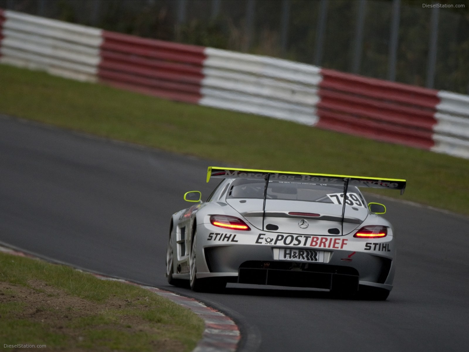 Mercedes-Benz SLS AMG GT3 2010 (Wrong Pictures)