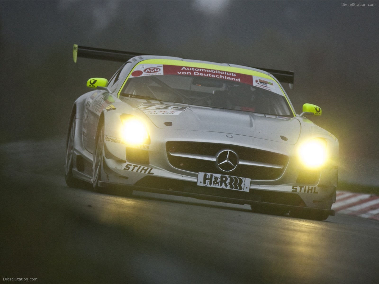Mercedes-Benz SLS AMG GT3 2010 (Wrong Pictures)