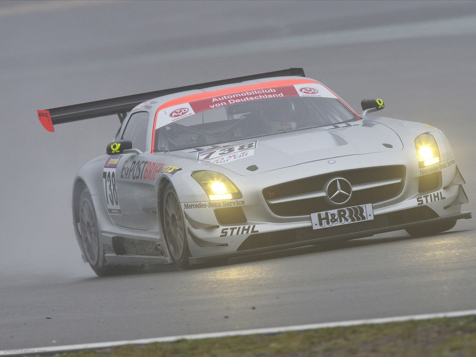 Mercedes-Benz SLS AMG GT3 2010 (Wrong Pictures)