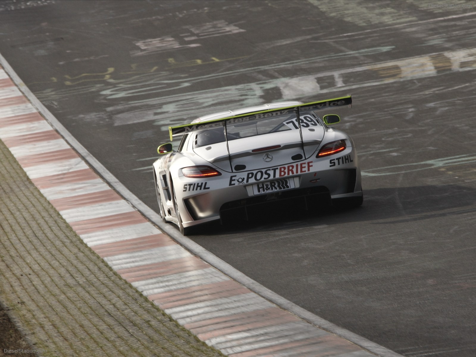 Mercedes-Benz SLS AMG GT3 2010 (Wrong Pictures)