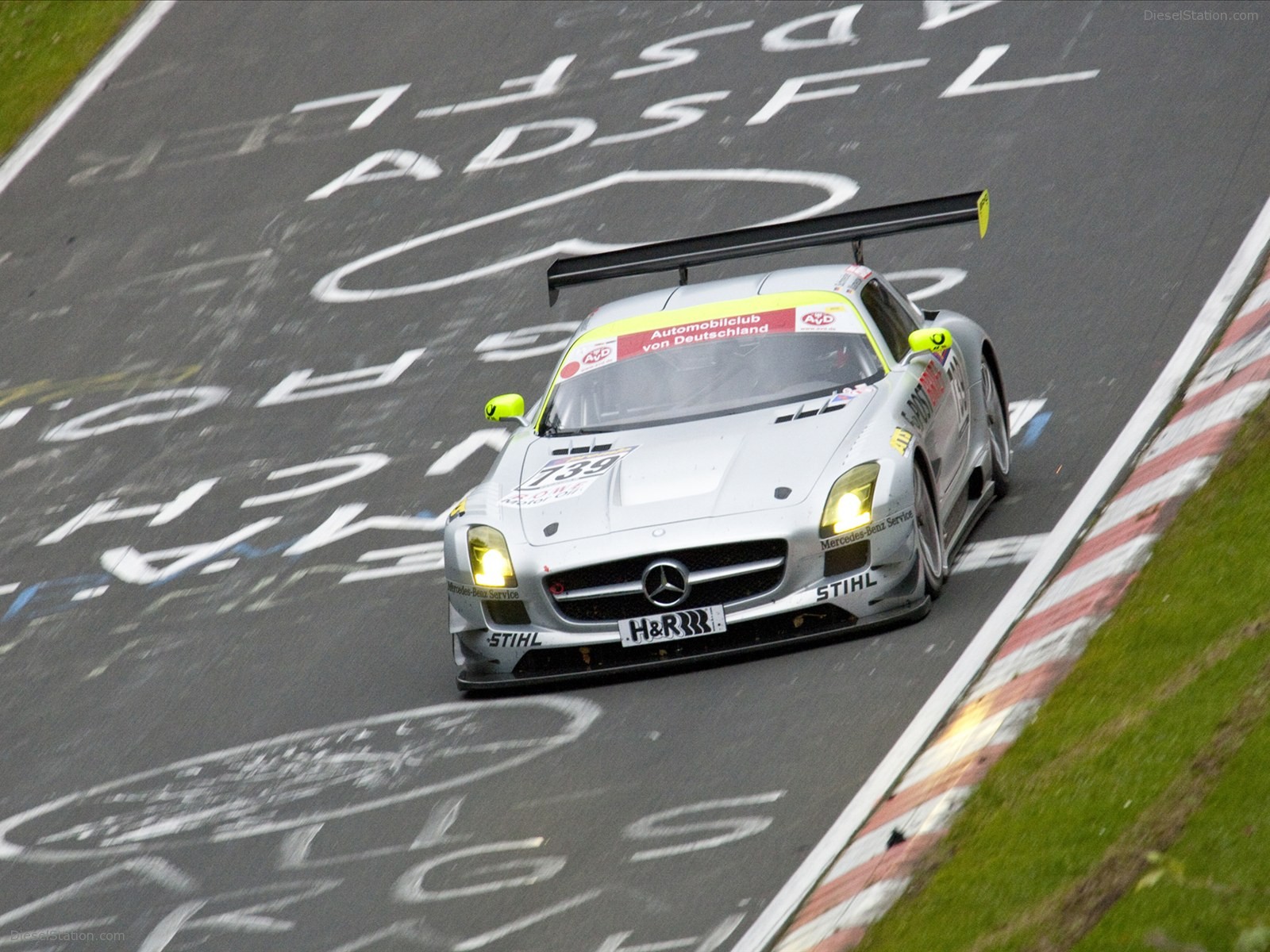 Mercedes-Benz SLS AMG GT3 2010 (Wrong Pictures)