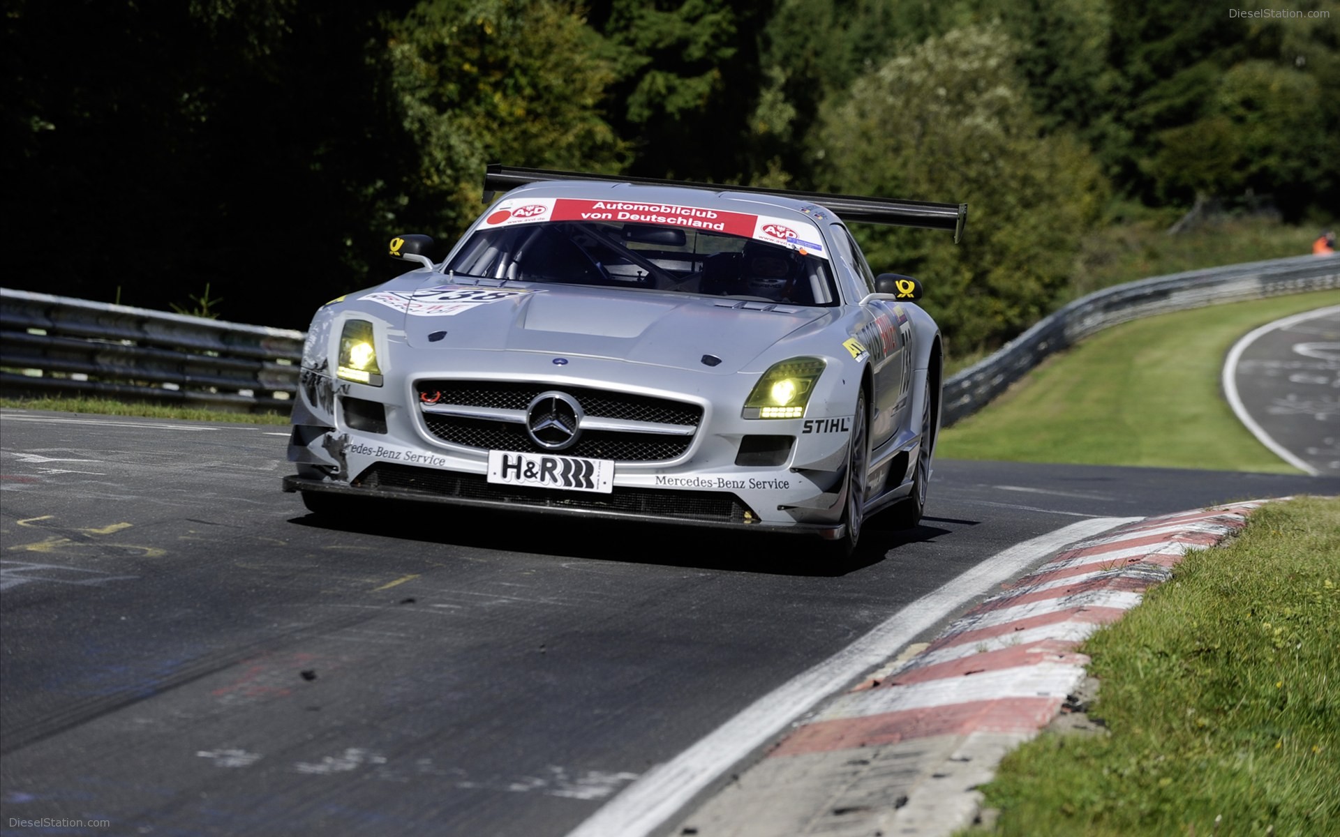 Mercedes-Benz SLS AMG GT3 2010 (Wrong Pictures)