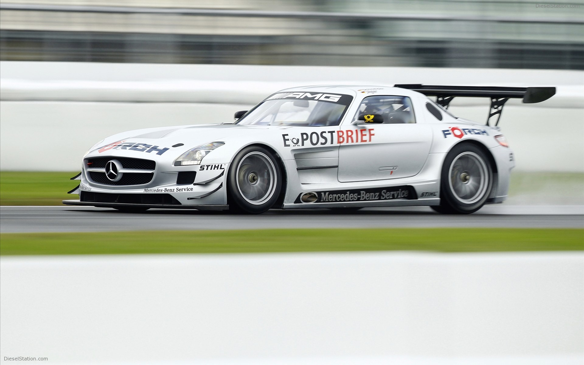 Mercedes-Benz SLS AMG GT3 2010 (Wrong Pictures)