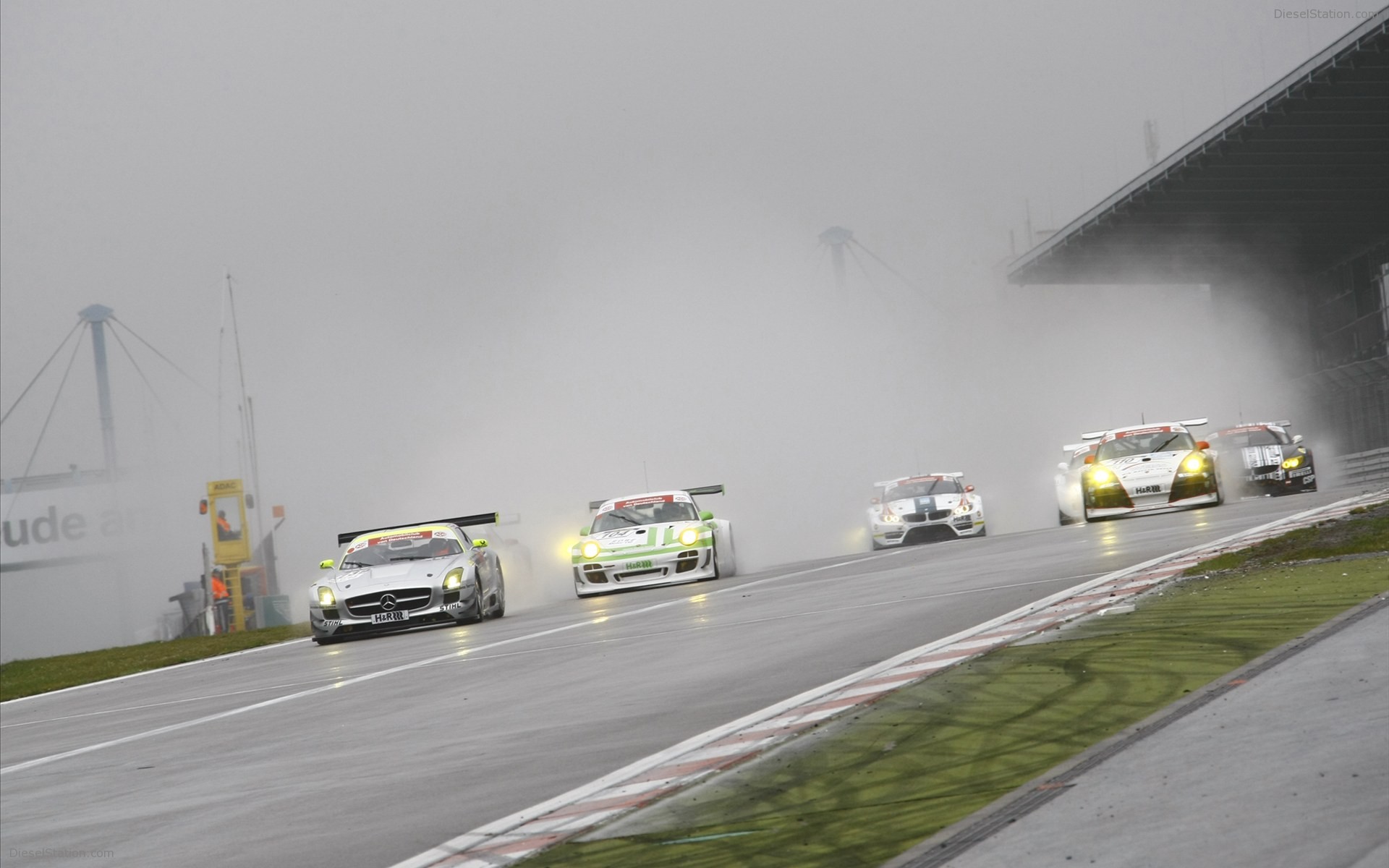 Mercedes-Benz SLS AMG GT3 2010 (Wrong Pictures)