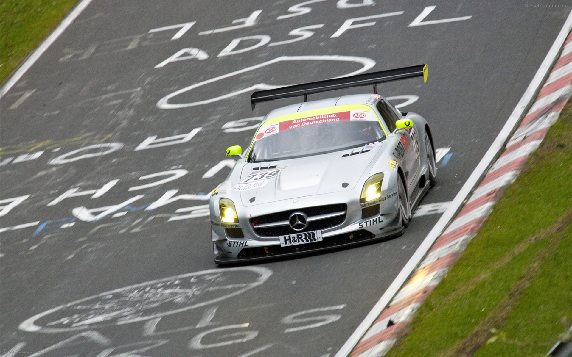 Mercedes-Benz SLS AMG GT3 2010 (Wrong Pictures)