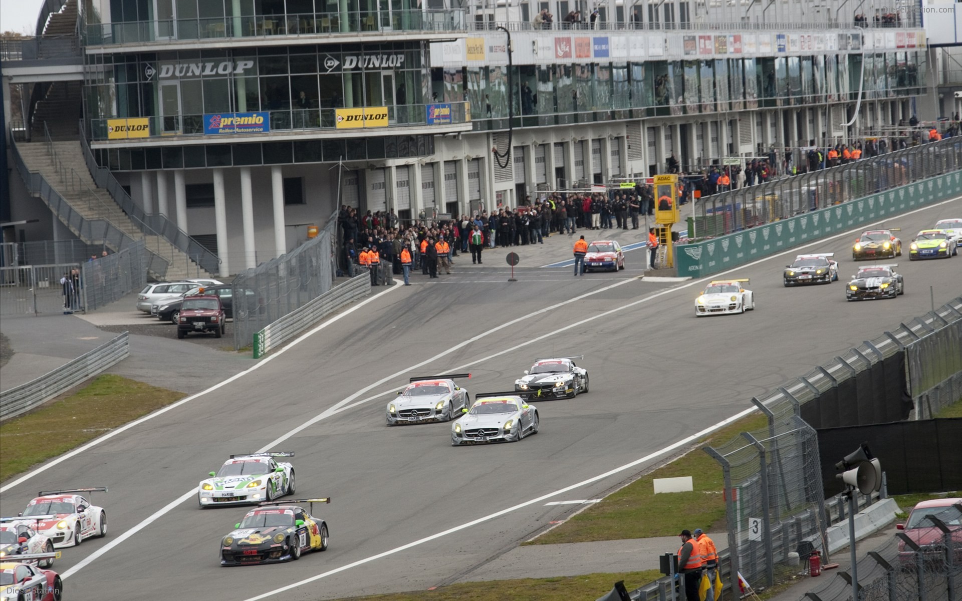 Mercedes-Benz SLS AMG GT3 2010 (Wrong Pictures)