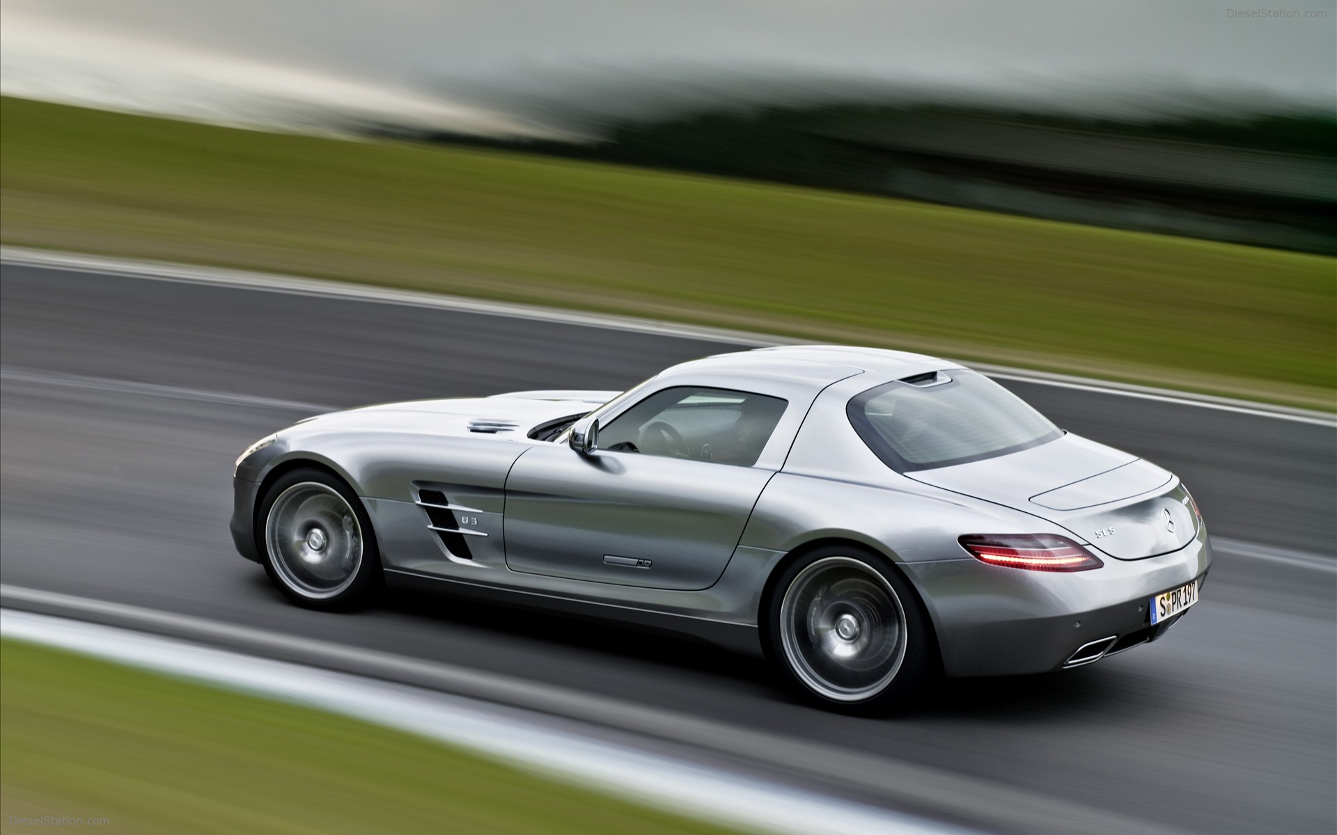 Mercedes-Benz SLS AMG Gullwing in Granturismo 5 Mercedes-Benz SLS AMG Gullwing in Granturismo 5