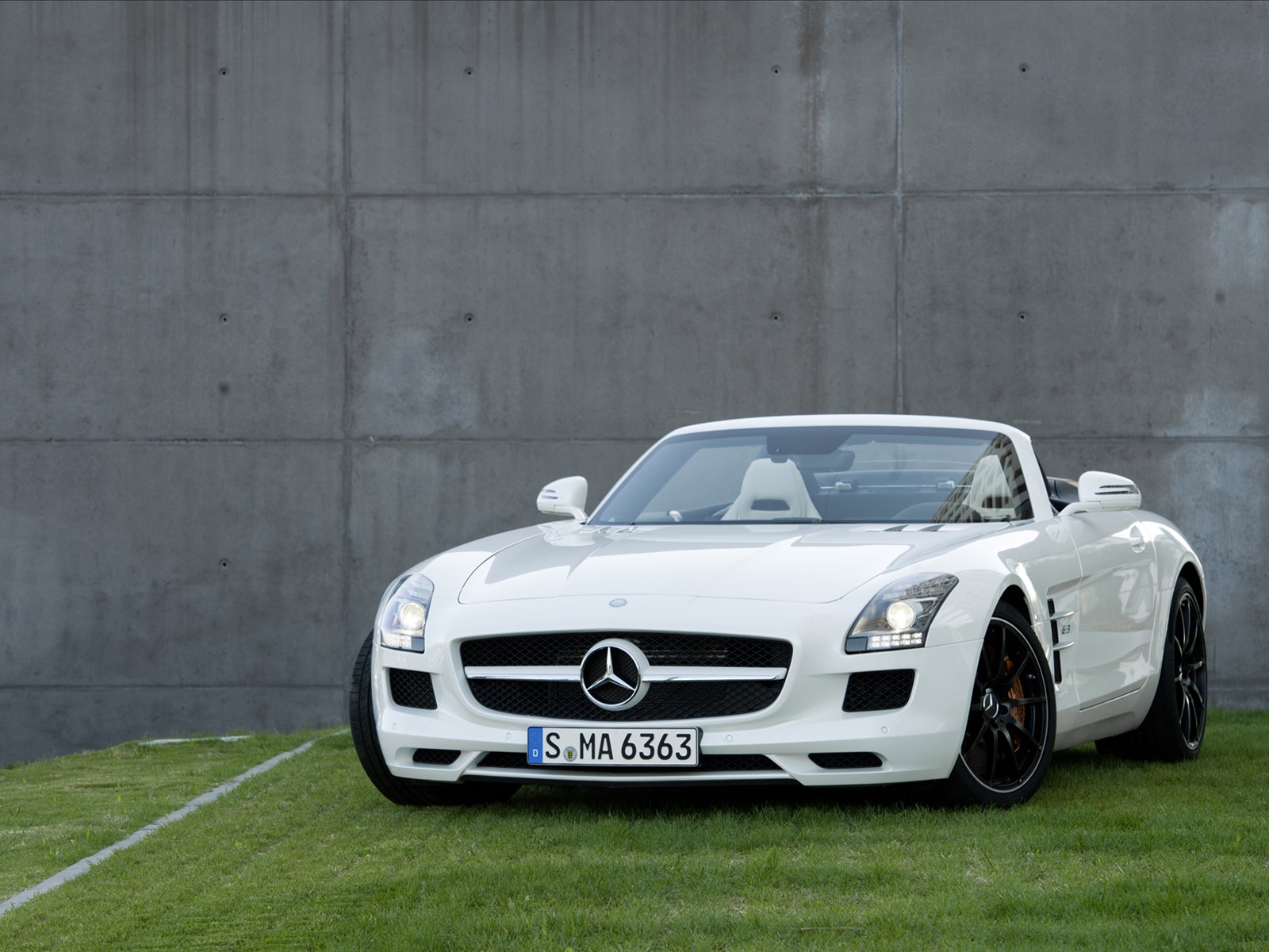 Mercedes-Benz SLS AMG Roadster 2012