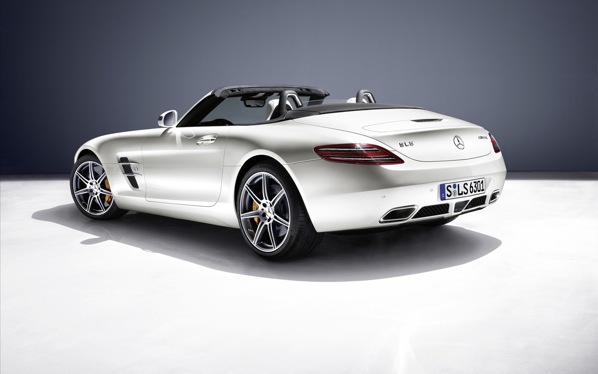 Mercedes-Benz SLS AMG Roadster 2012