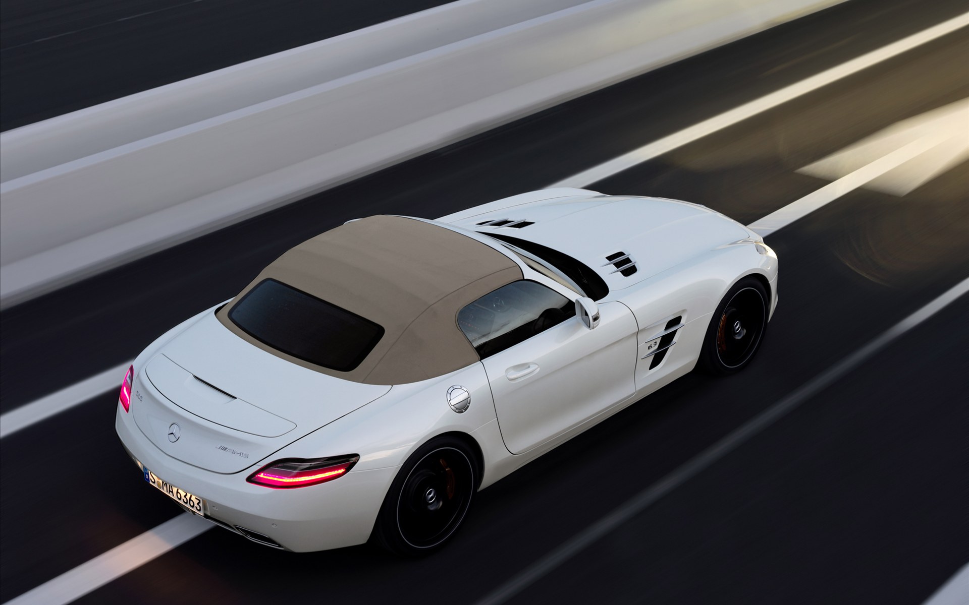 Mercedes-Benz SLS AMG Roadster 2012