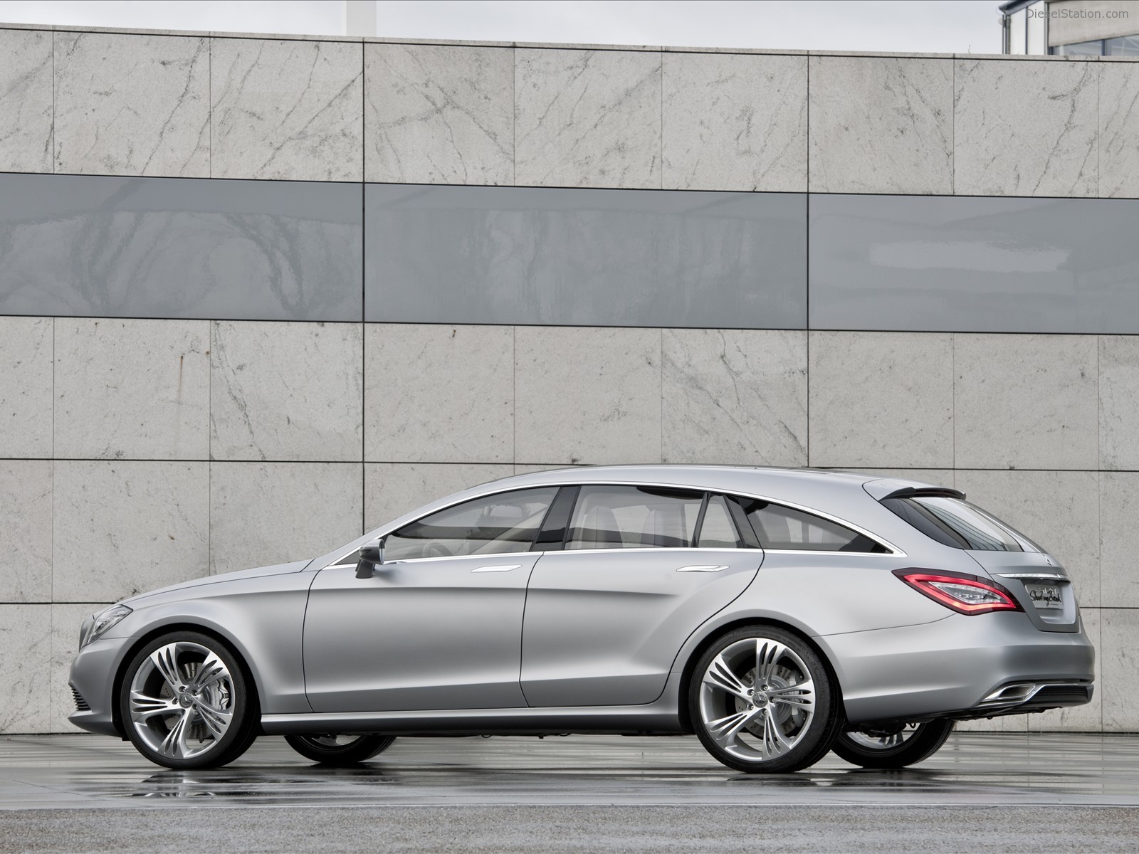 Mercedes-Benz Shooting Break Concept Car