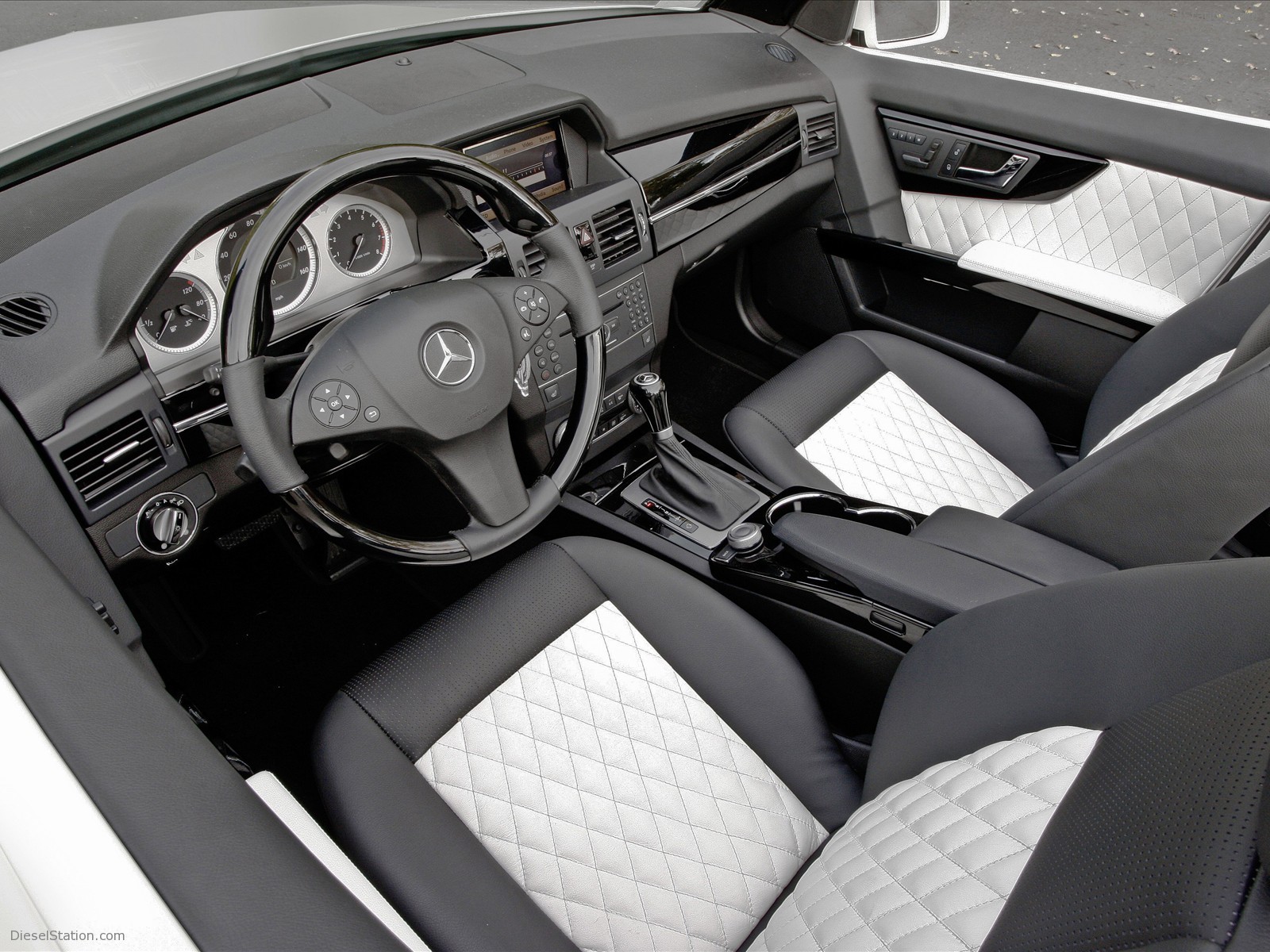 Mercedes-Benz Urban Whip