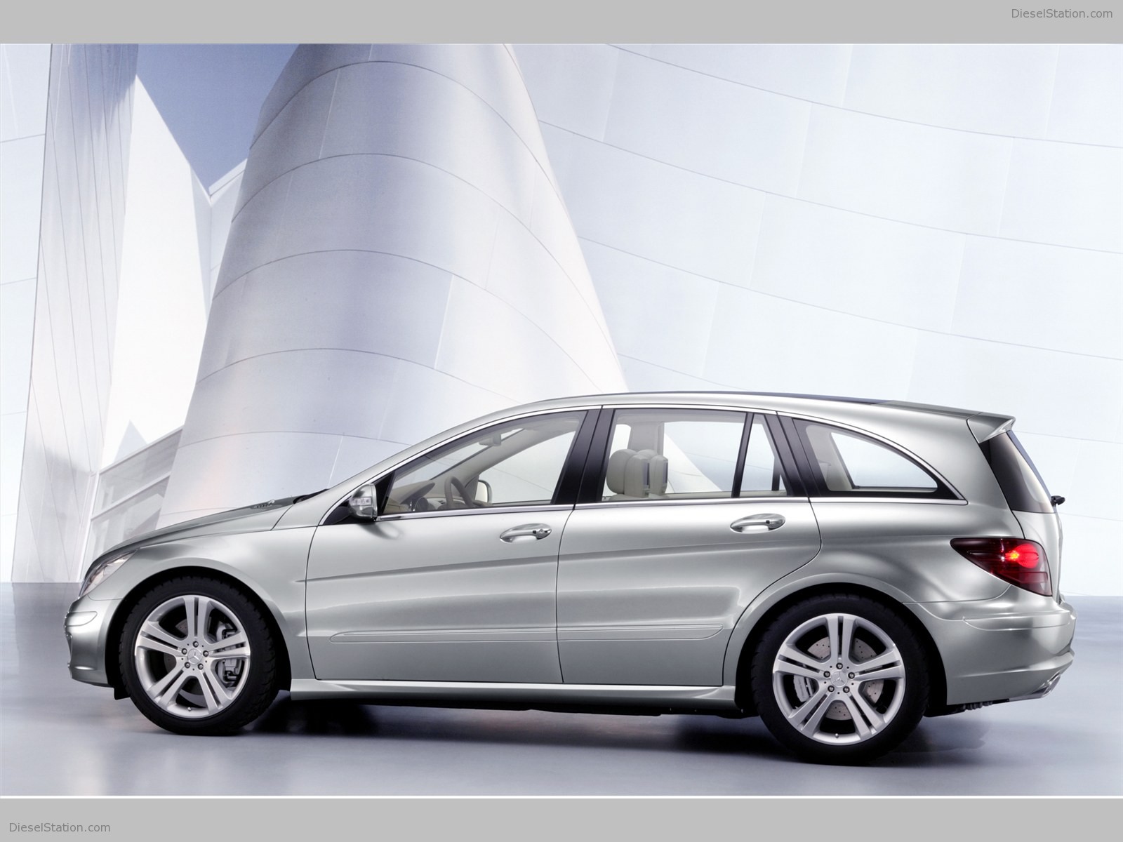 Mercedes Benz Vision B Sports Tourer 2004
